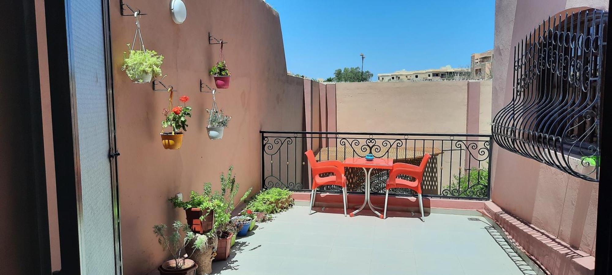 Oranger Family House Center, Private Large House, Terasse Garden View, Free Parking Marrakesh