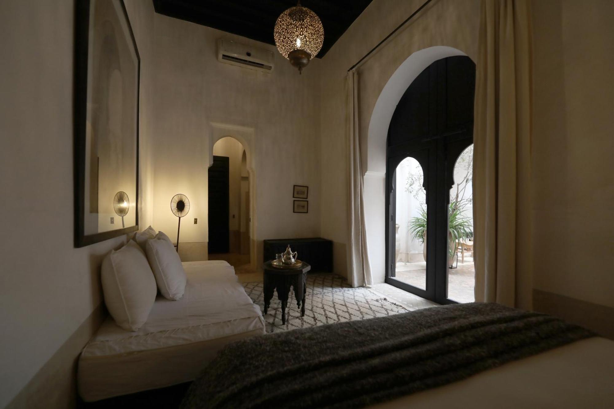 Azzouna 13