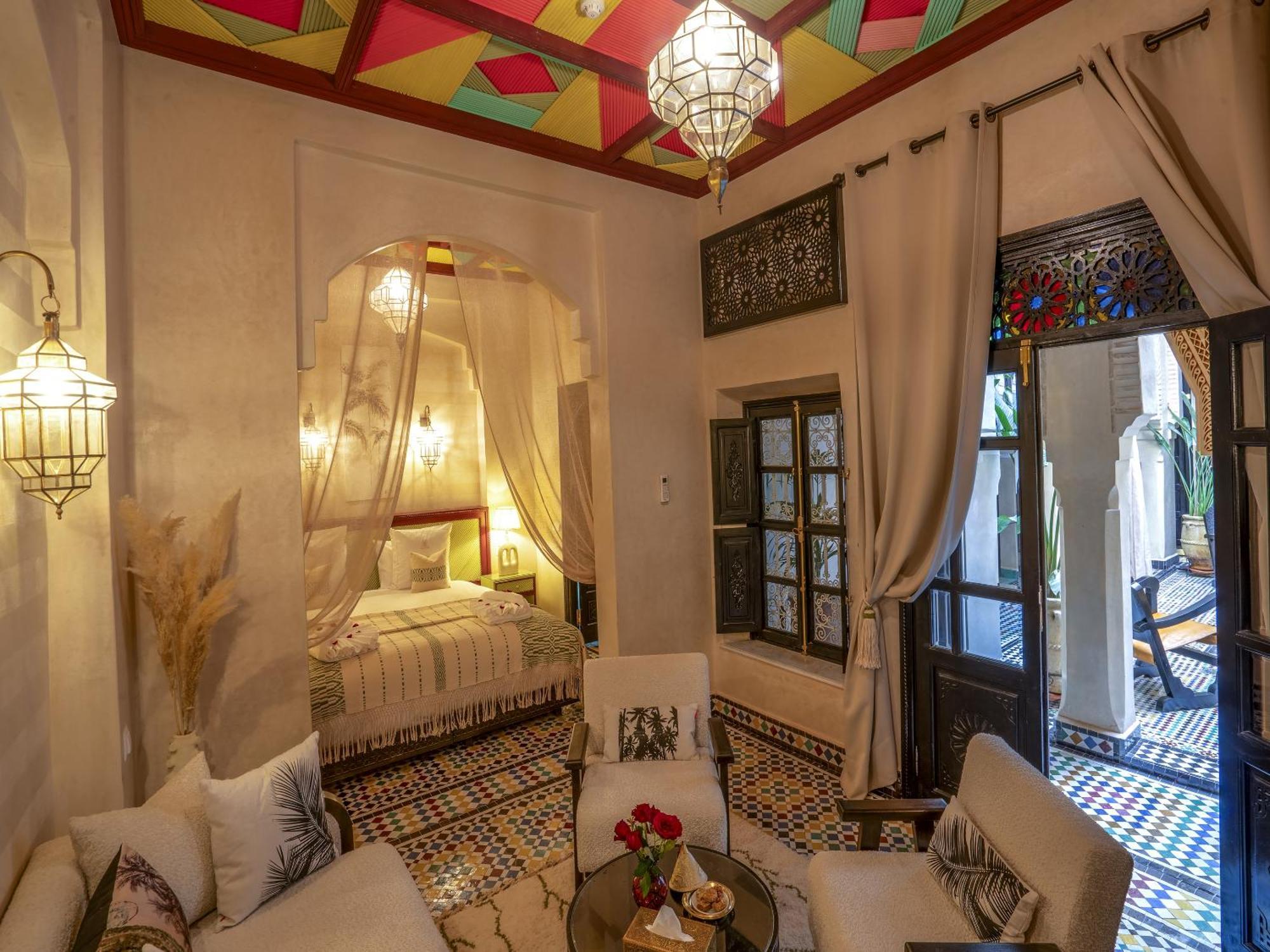 Guest house Almisk