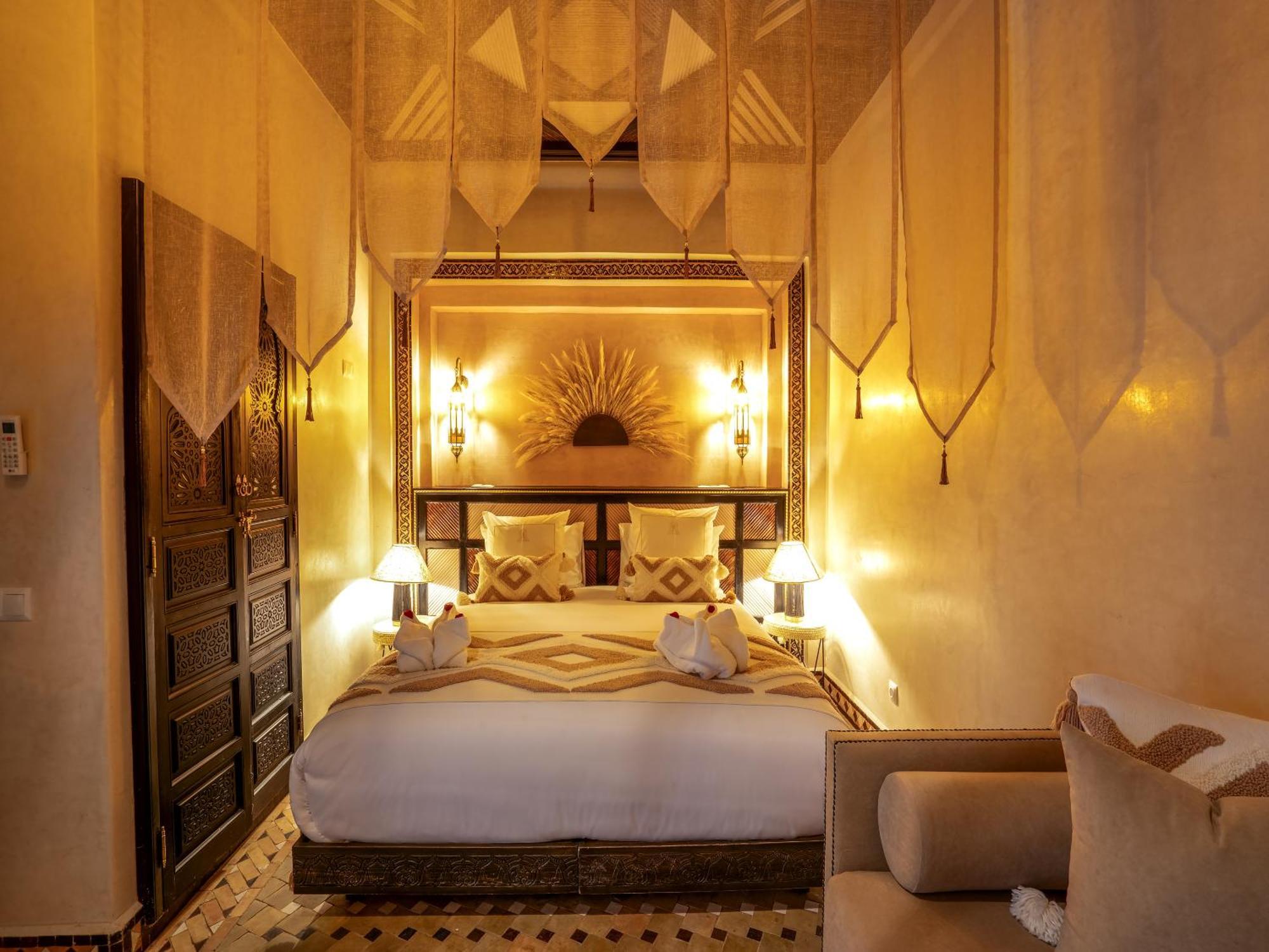 Guest house Almisk