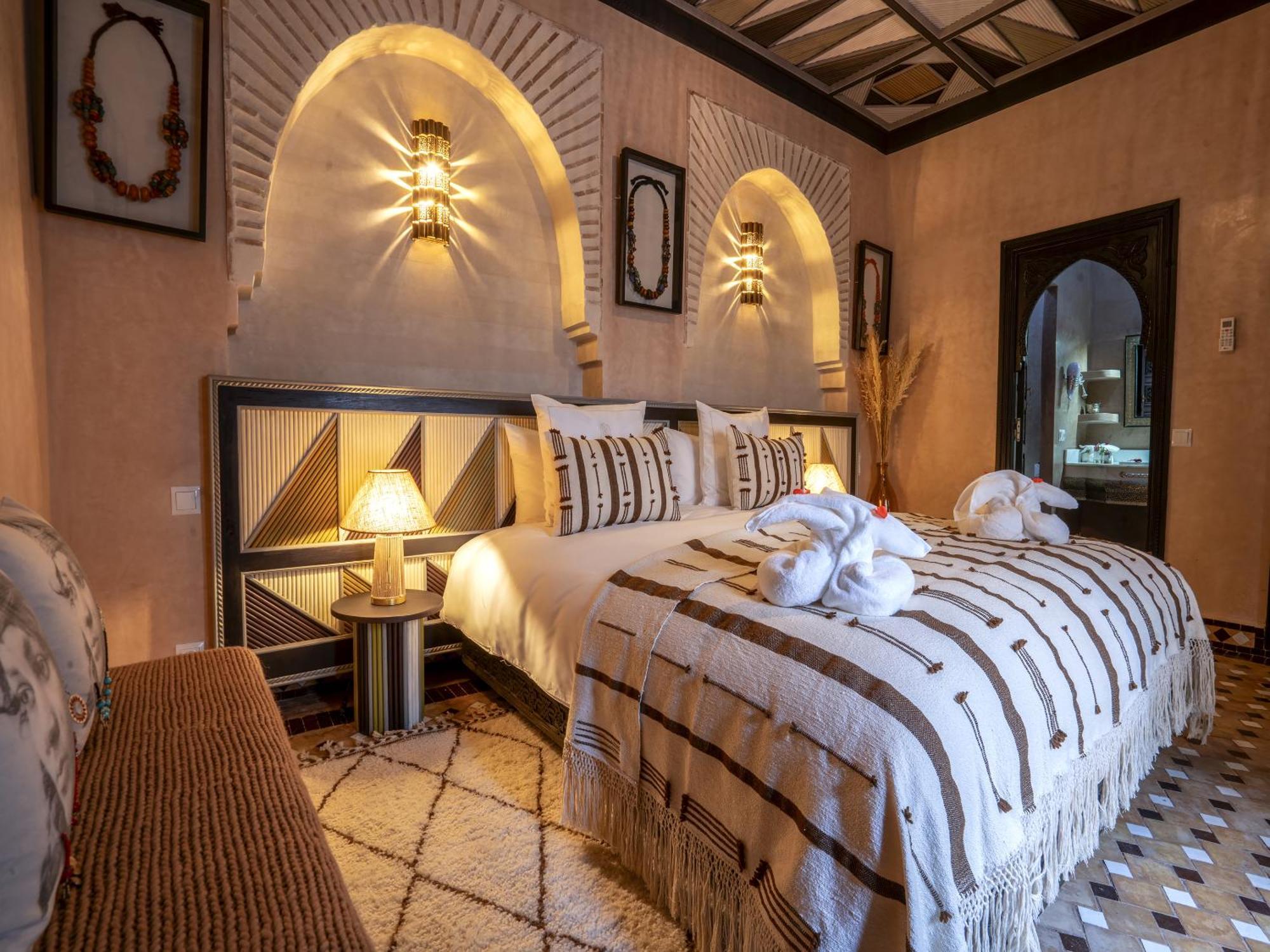 Almisk Guest house *
