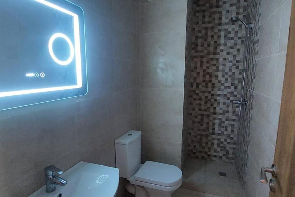Luxury Center With Swimming Pool Apartment