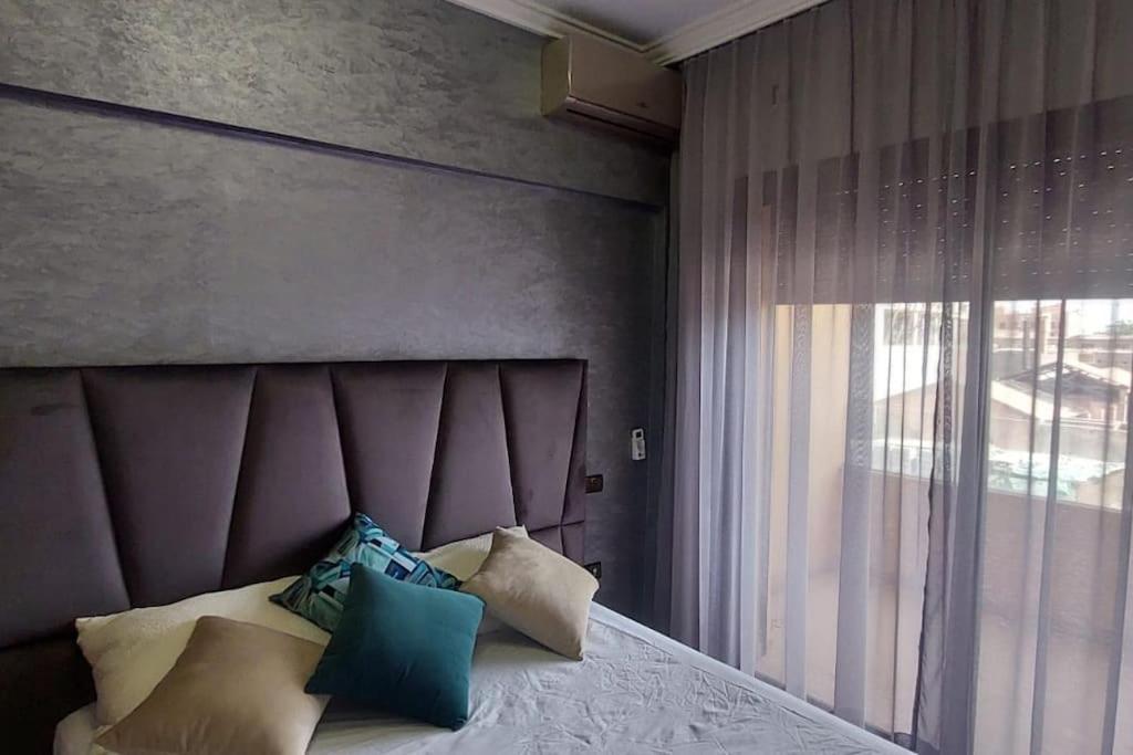 Apartment Luxury Center With Swimming Pool