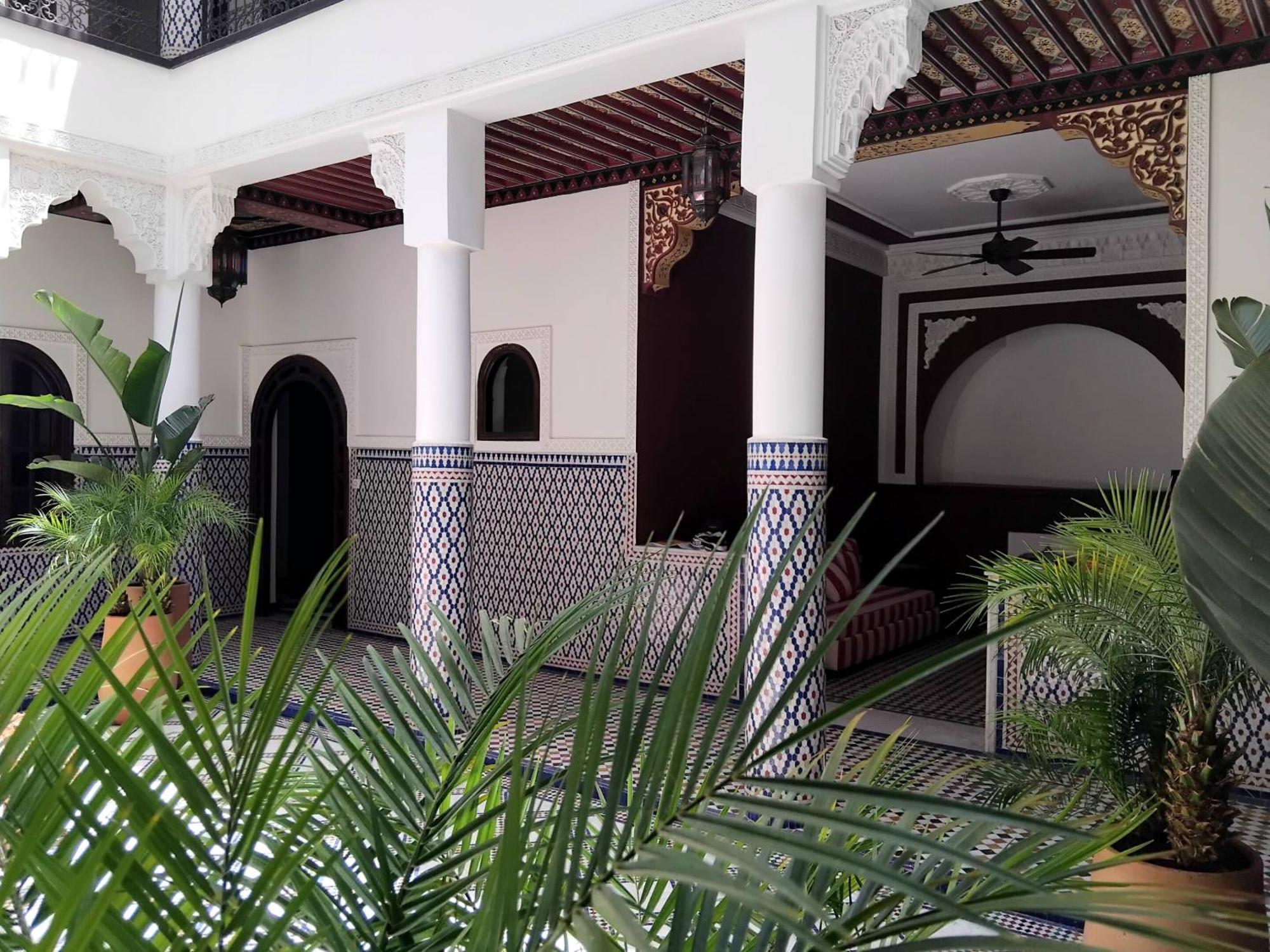 Bed & Breakfast Yakimour 3*