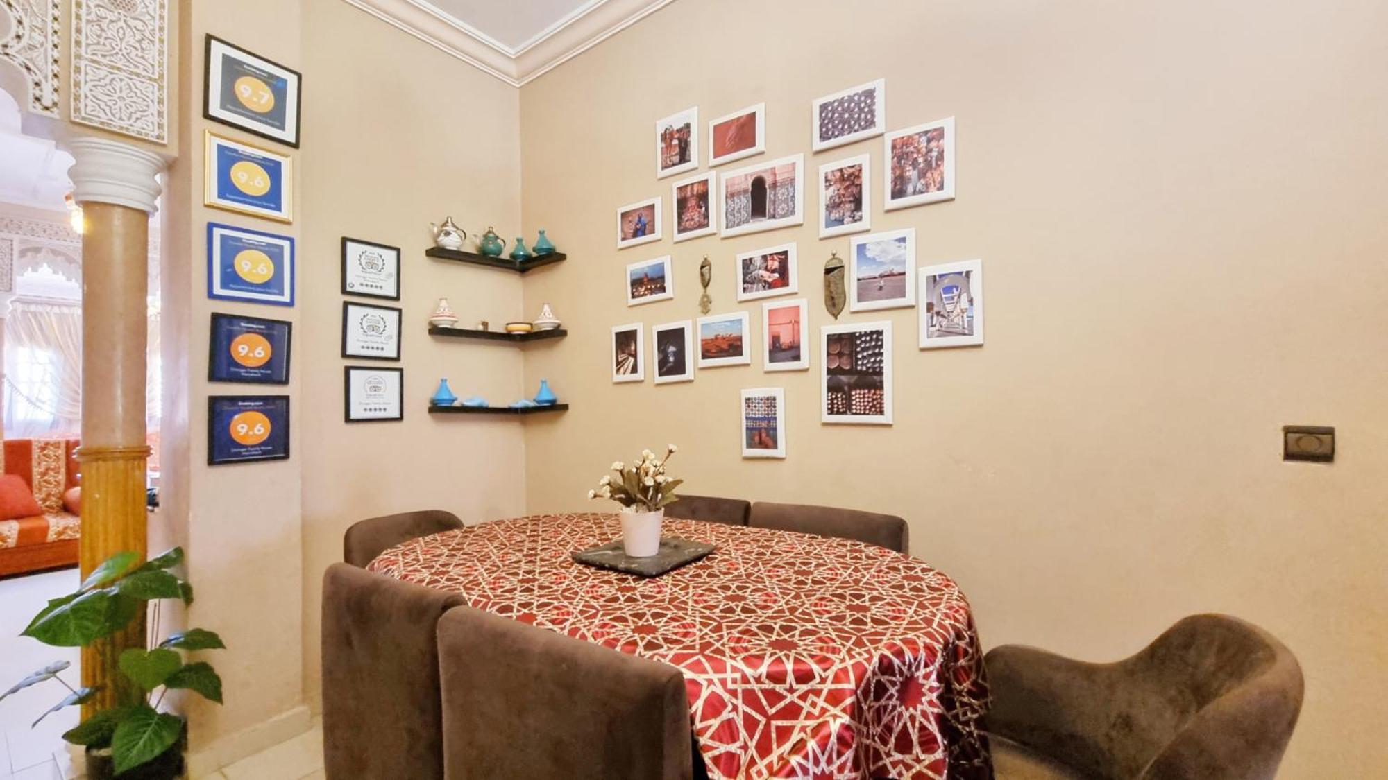 Apartment Oranger Family House Center, Private Large House, Terasse Garden View, Free Parking Marrakesh