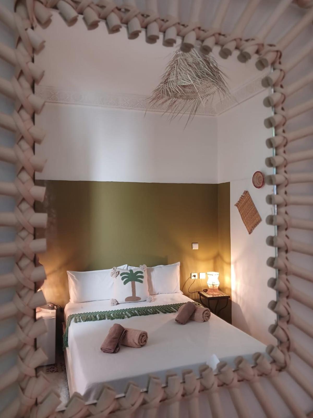 Dantella Riad