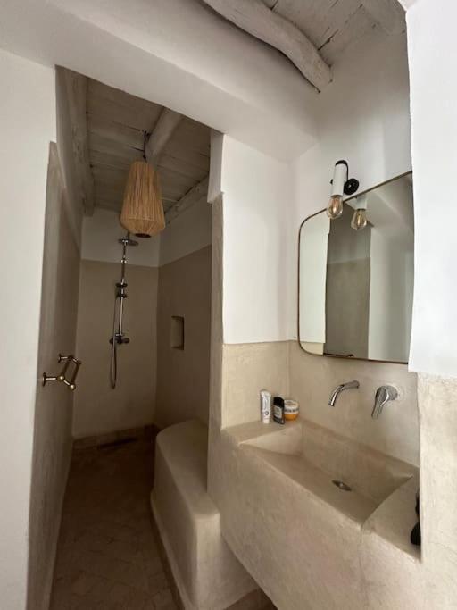 Charming In The Medina Of Marrakech With 4 Holiday home *