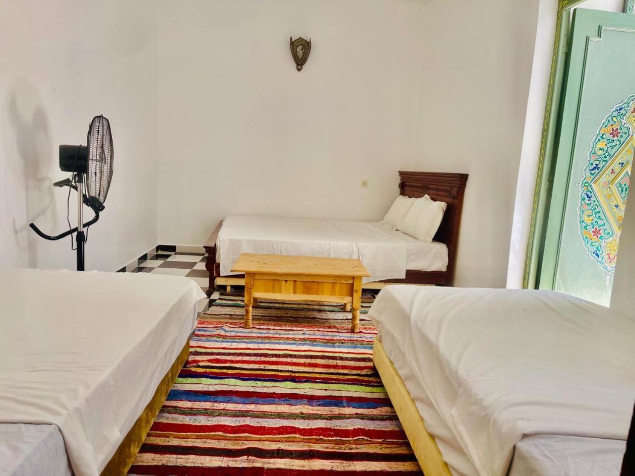 Dar Lokman Guest house *