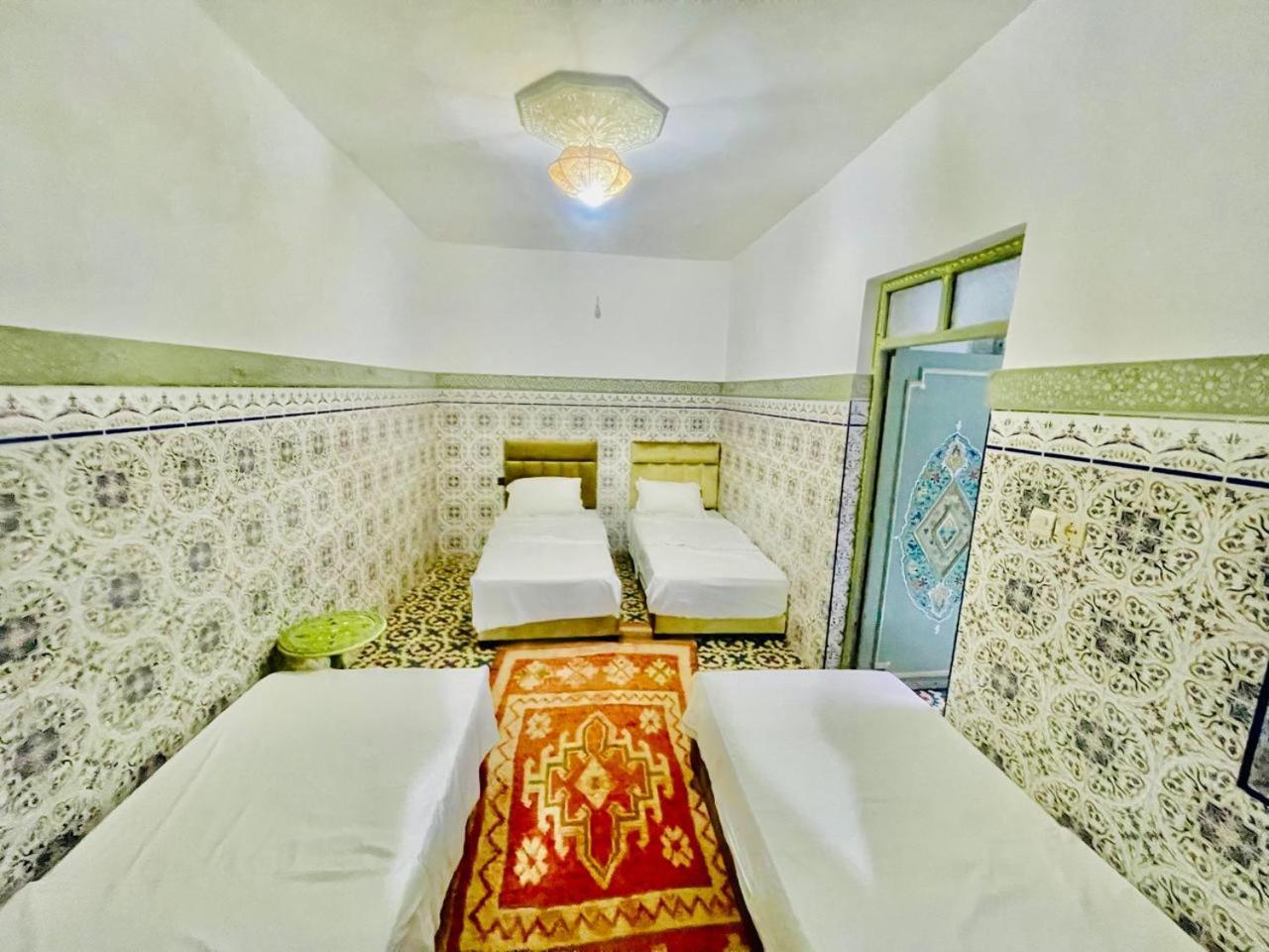 Dar Lokman Guest house *