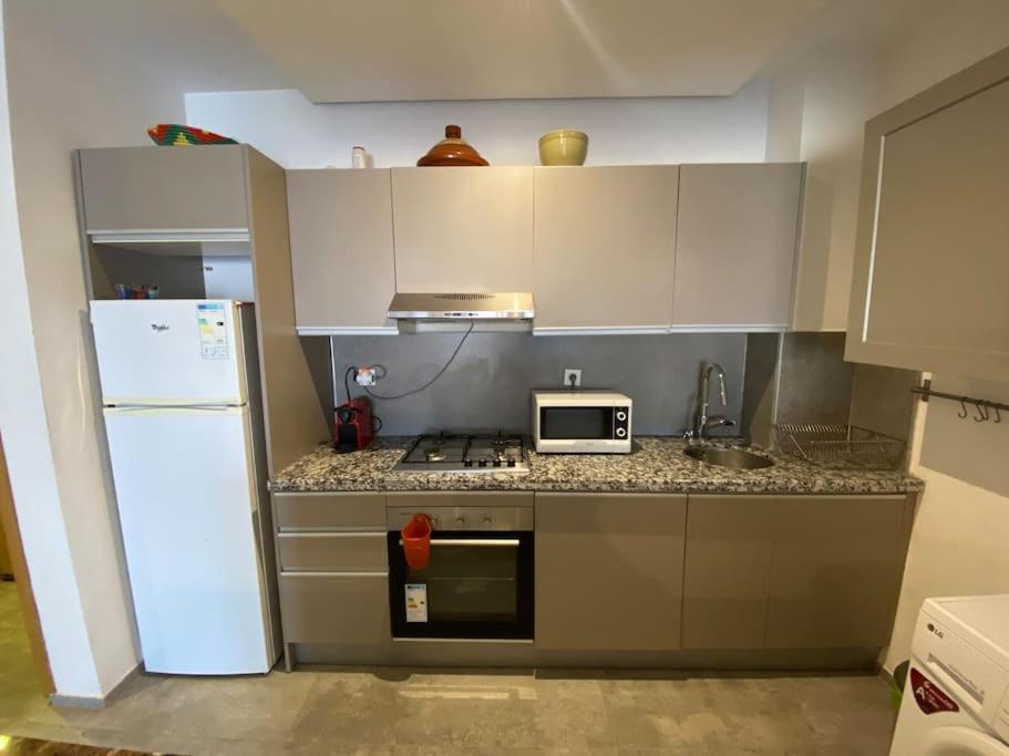 Apartment De Standing Hivernage Atrani 2 *