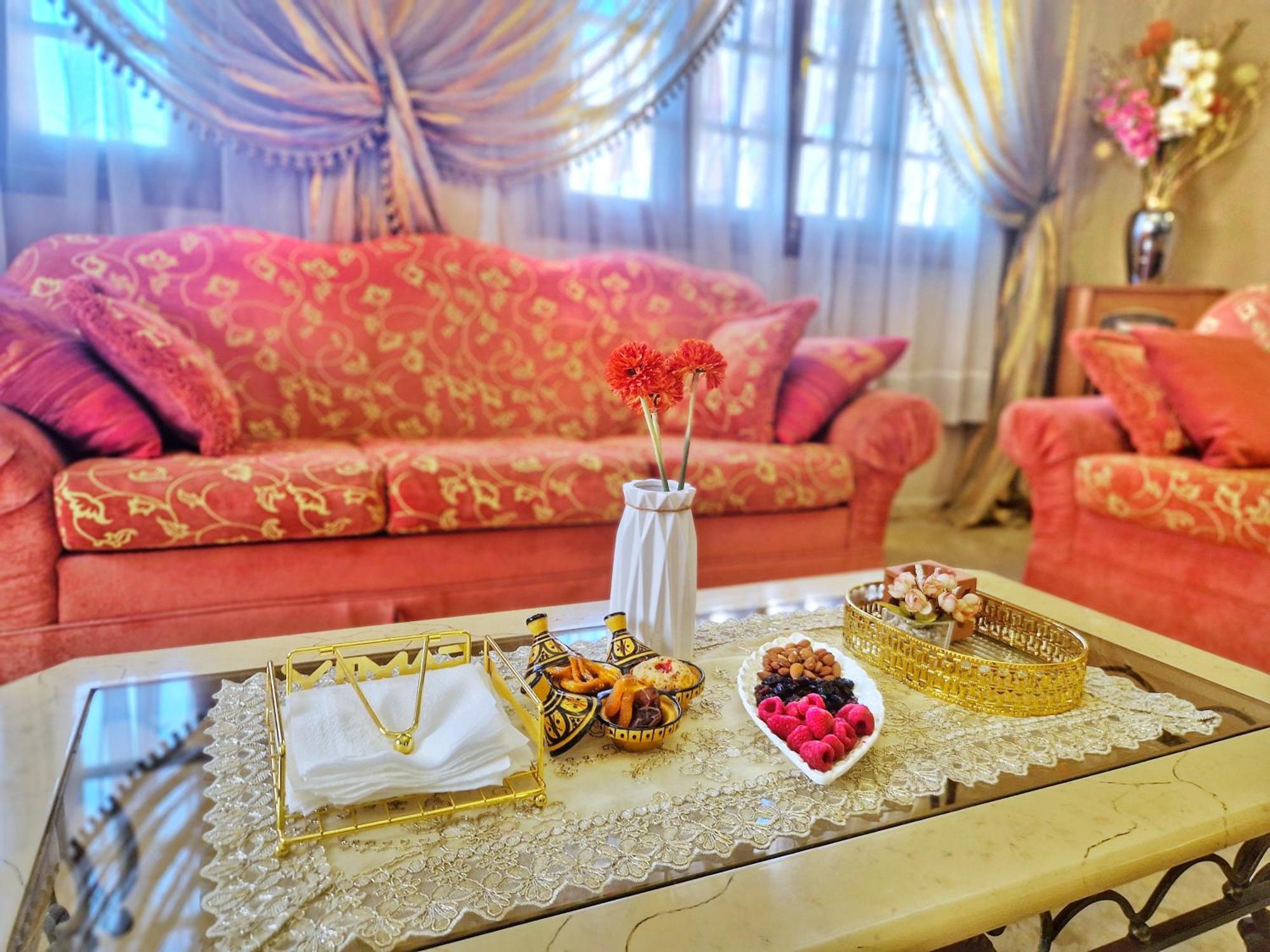 Oranger Family House Center, Private Large House, Terasse Garden View, Free Parking