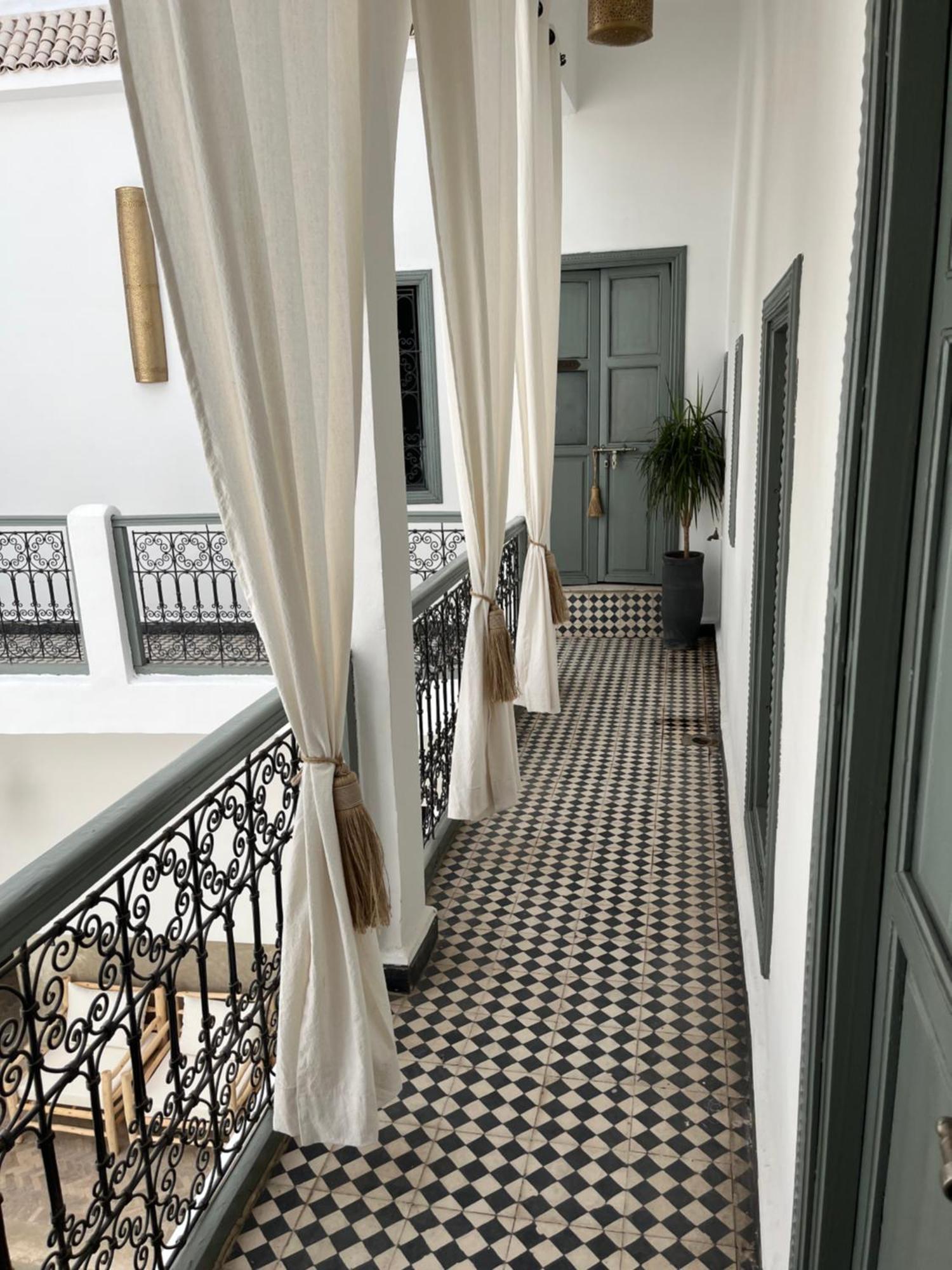 Nafora Riad *