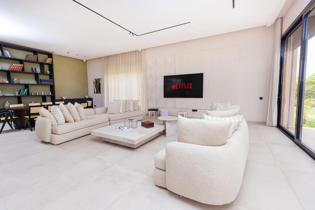 Modern 4br Golf View In Amelkis Marrakech Holiday home