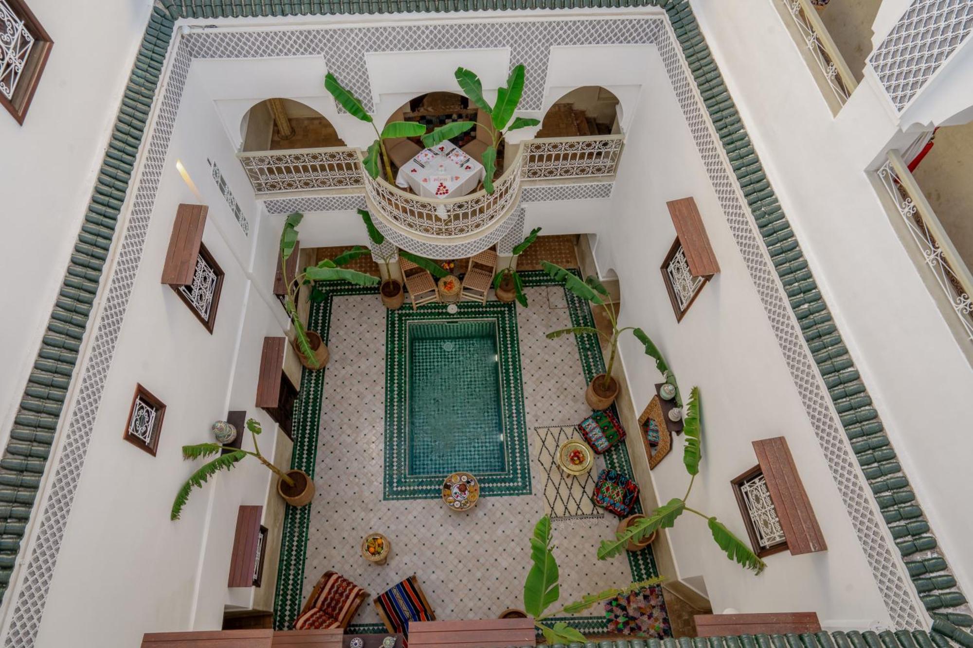 Boutouil & Riad *
