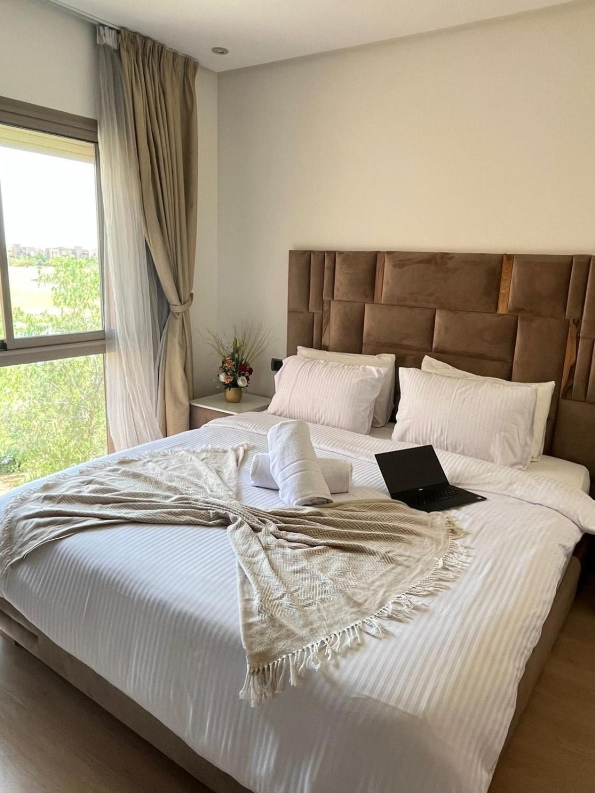Amazing 3 With Panoramic Views Apartment *