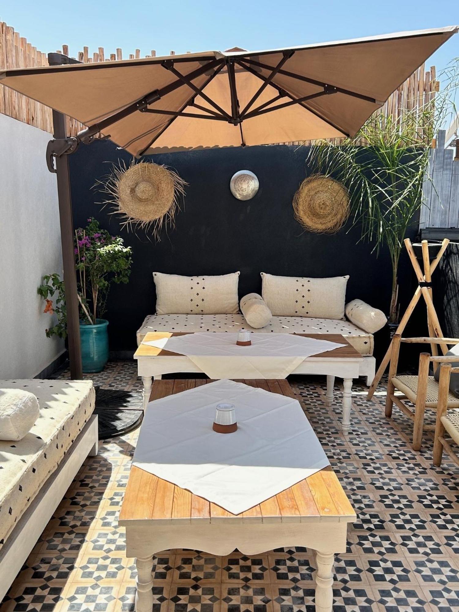 Acomodação com café da manhã  Be Colors *