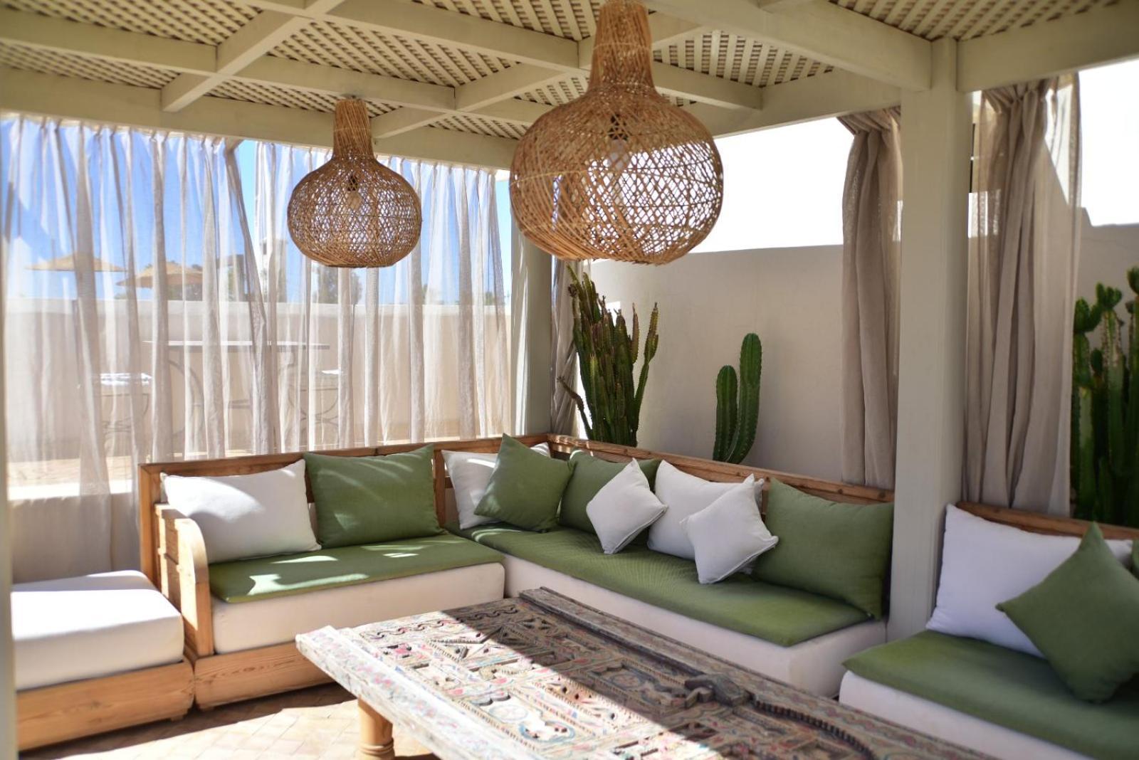 Guest house Emberiza Sahari 4*