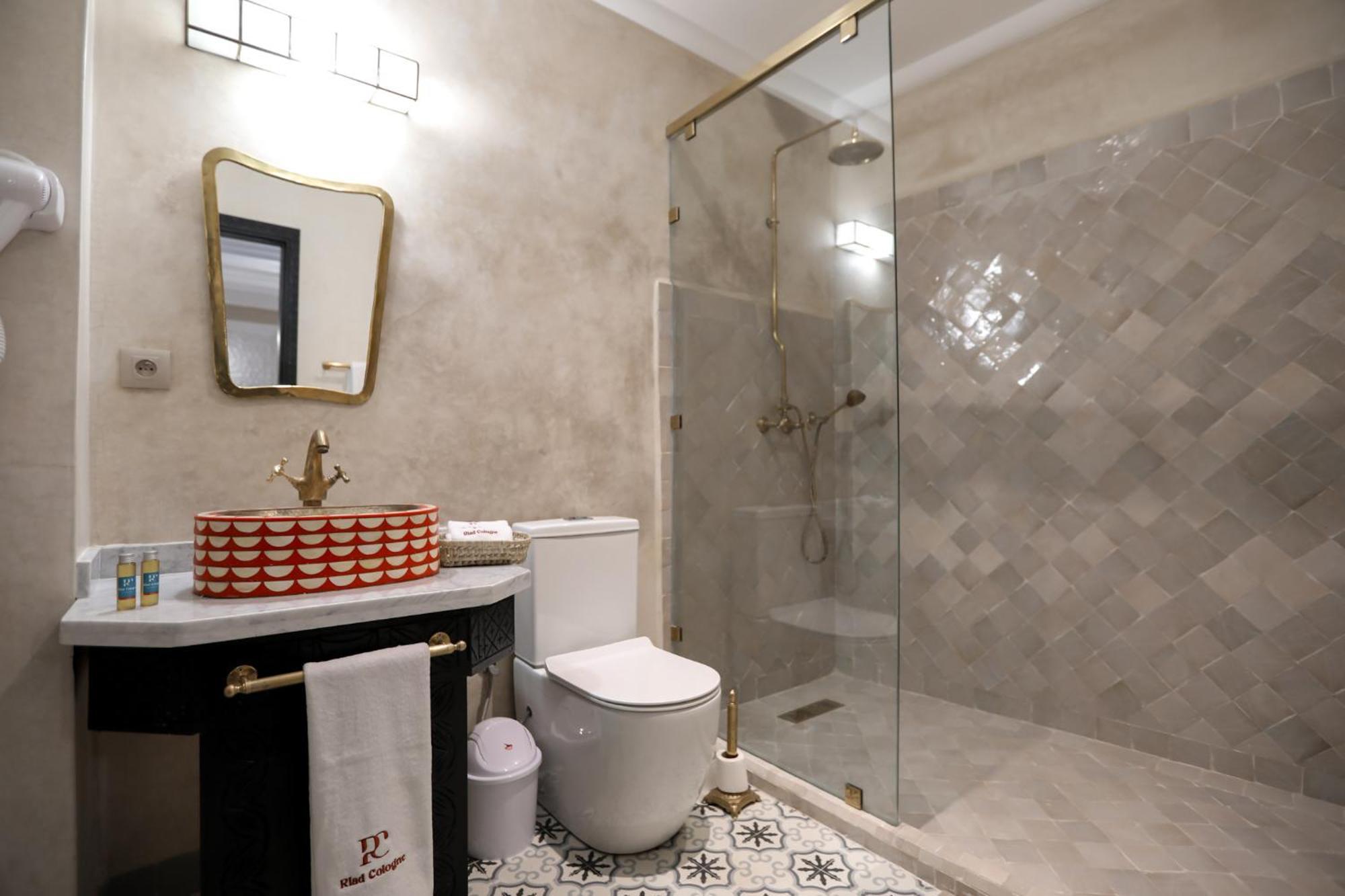 Cologne Riad *