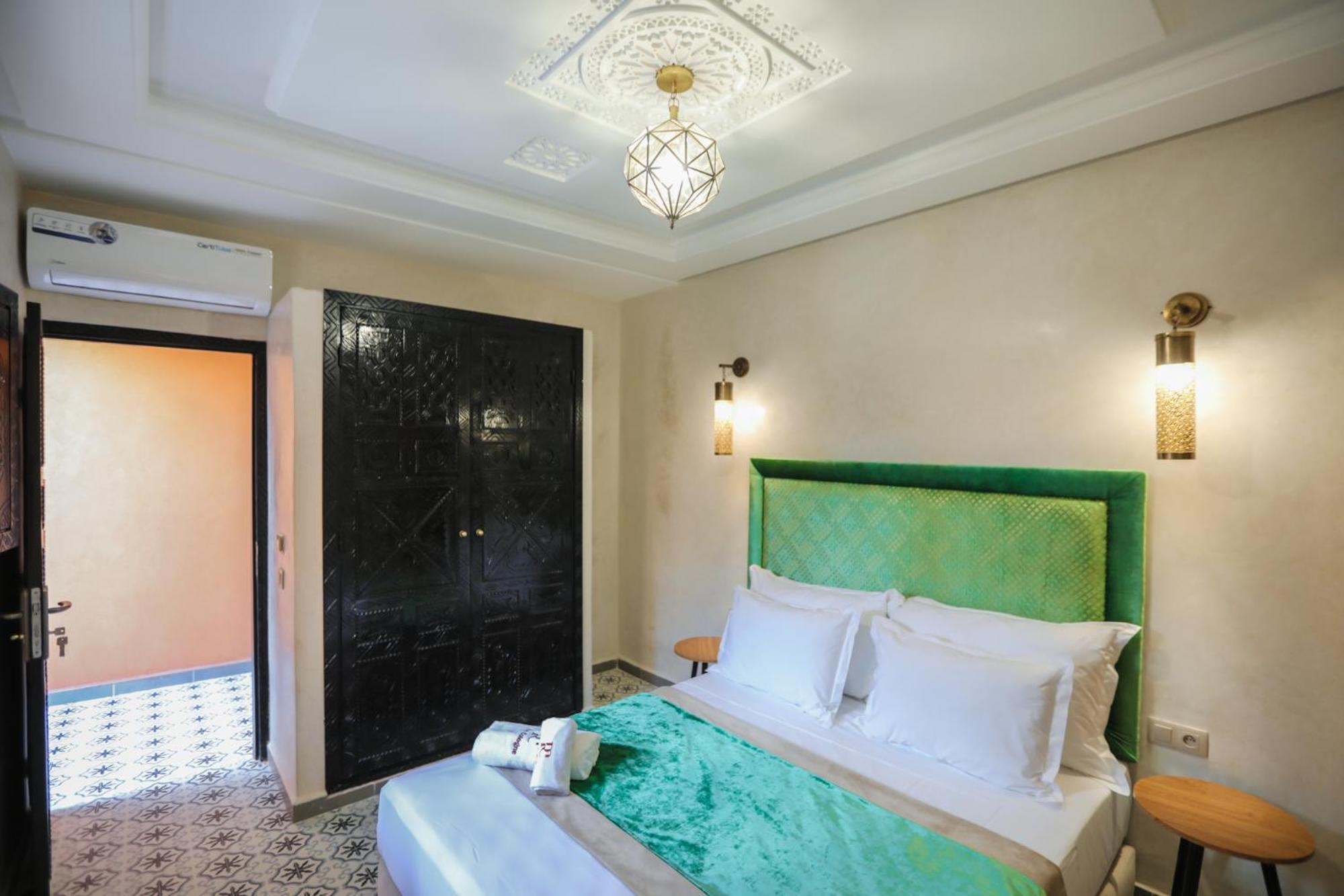 Cologne Riad