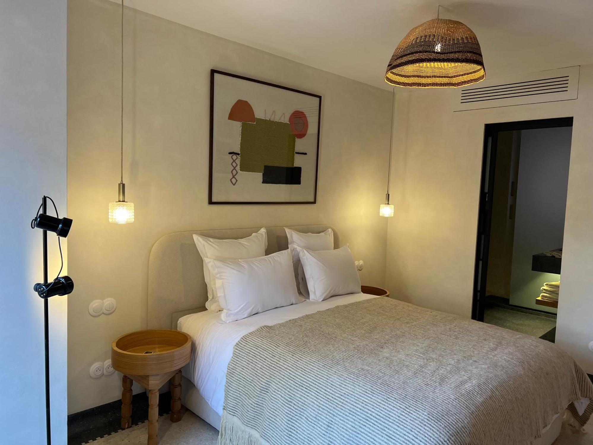 Apartment Elegant Et Spacieux Pres De Carre Eden *