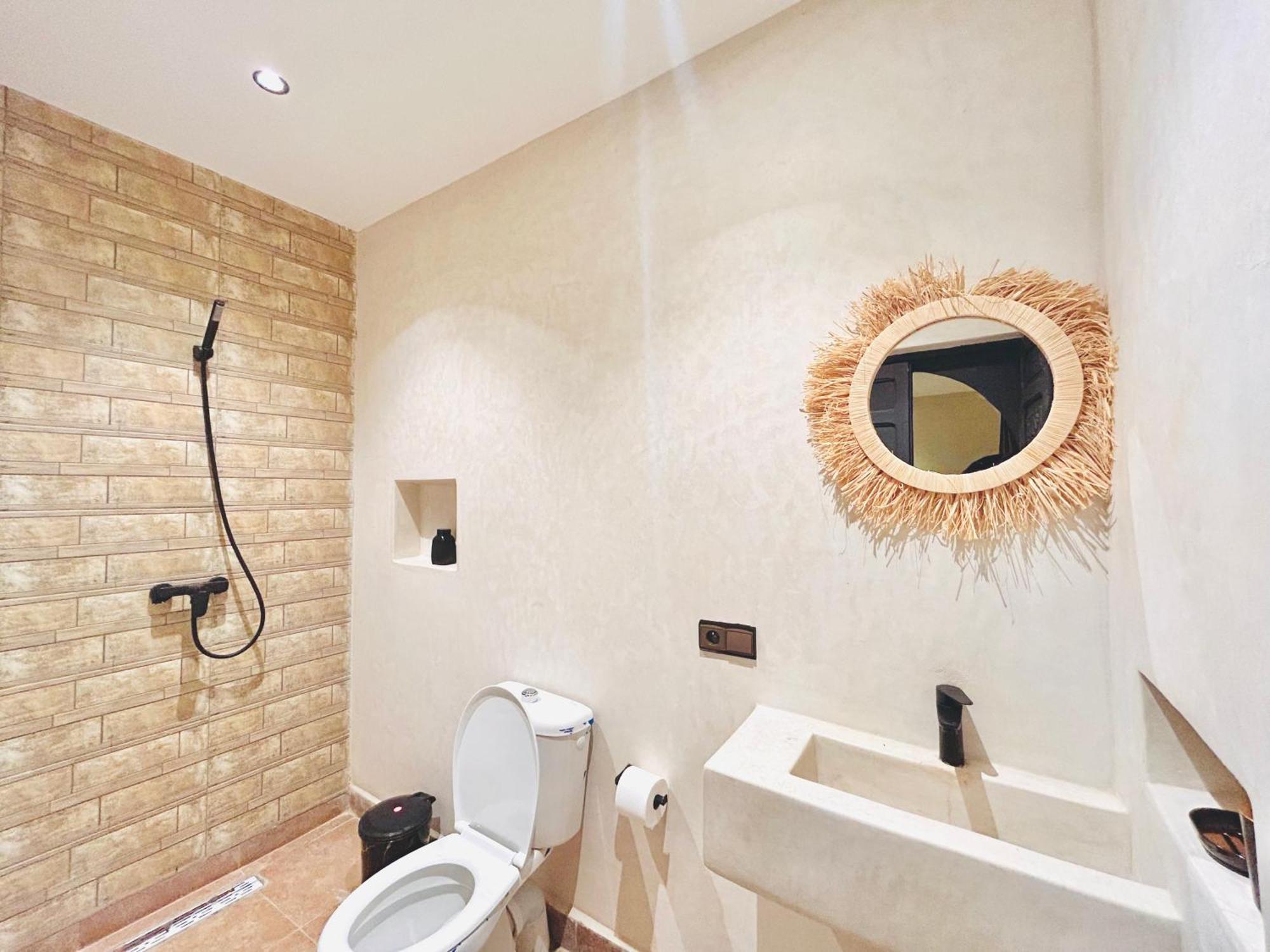 Piscine Privee Sans Vis A Vis , Vue Superbe , Proche Centre - Fibre Optique Wifi Pousada *