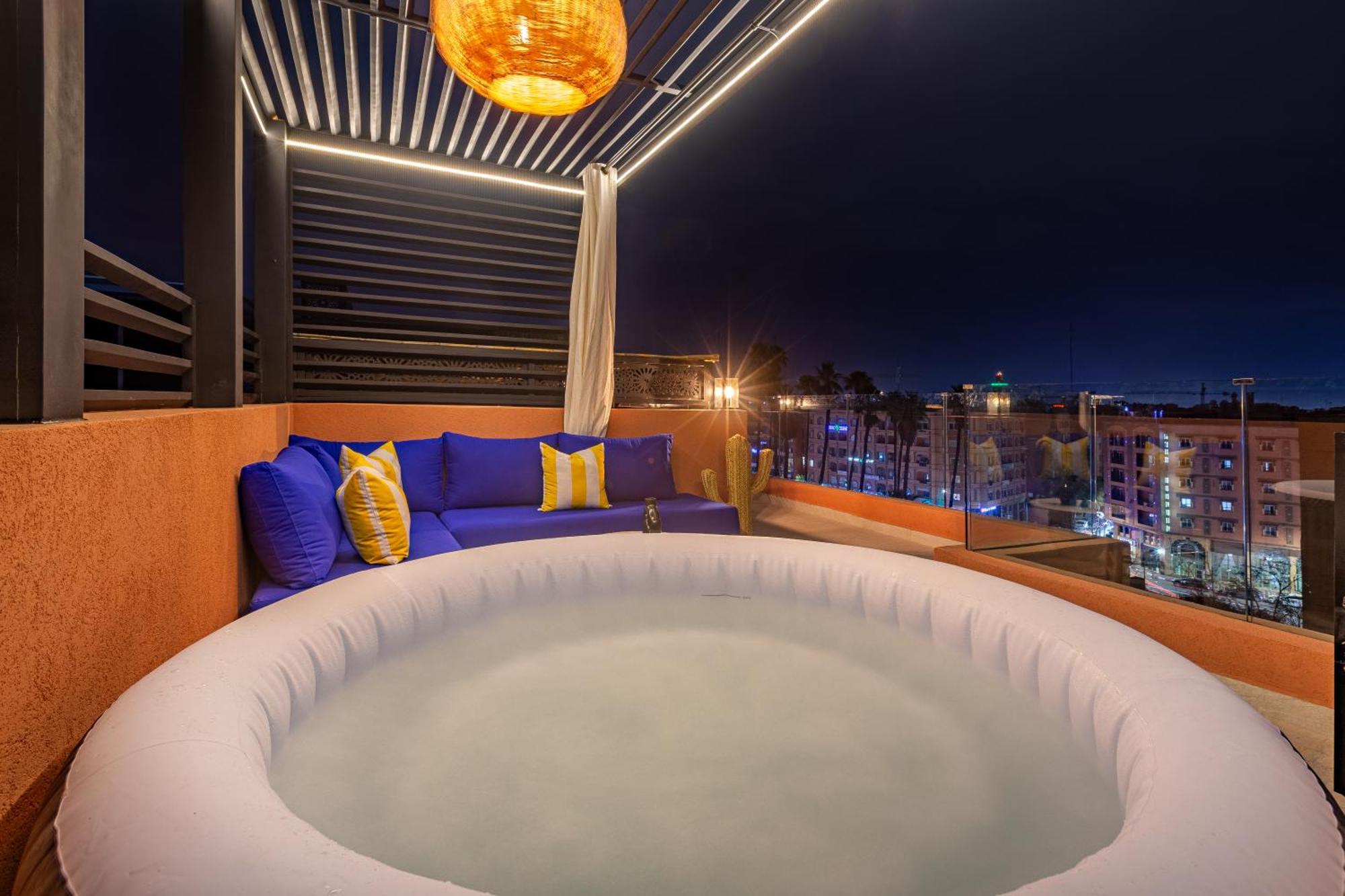 Exclusive Penthouse Gueliz Rooftop, Jacuzzi & Pool *