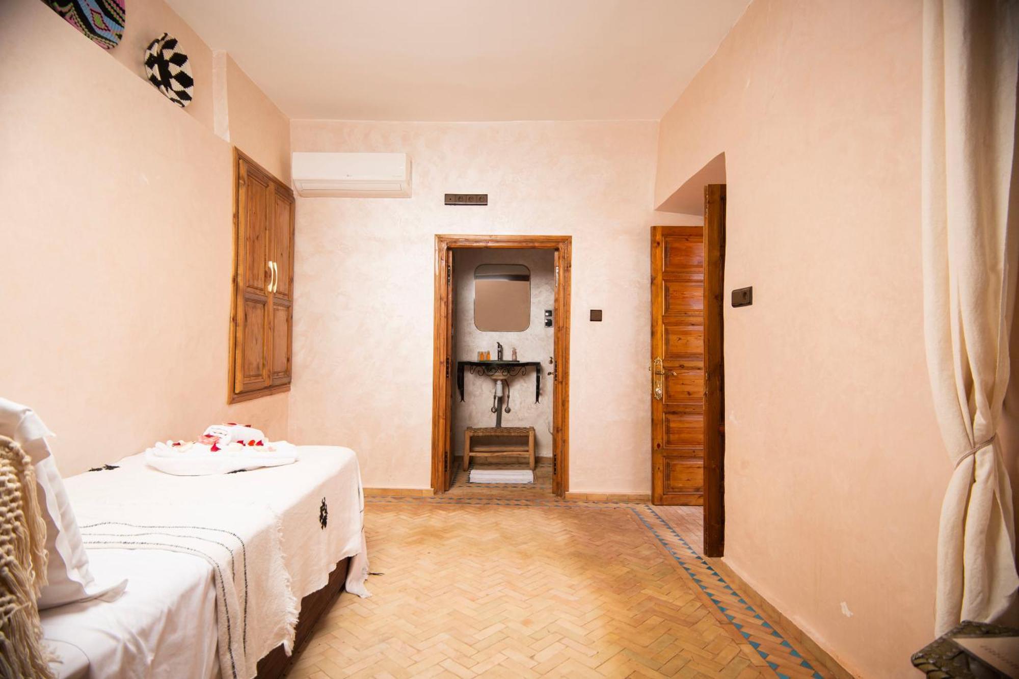 Farm stay Ferme D'hote Zomorroda