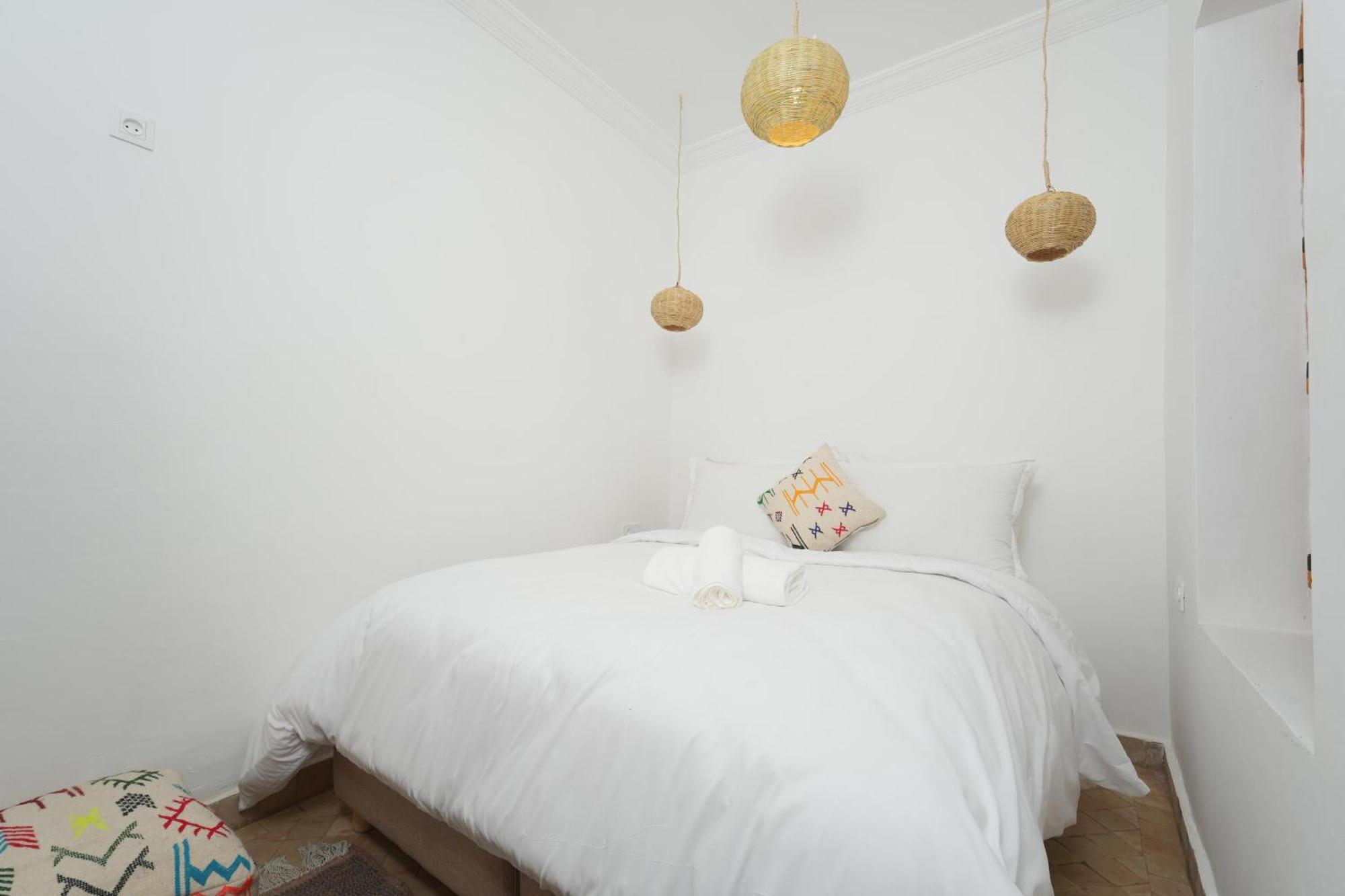 Guest house Abrare