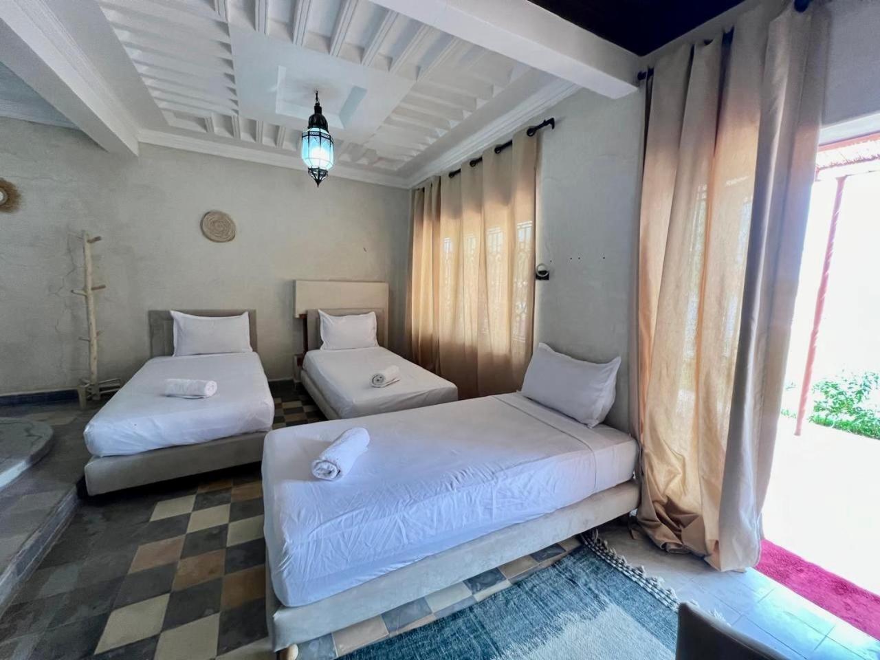 Whisper Hotel