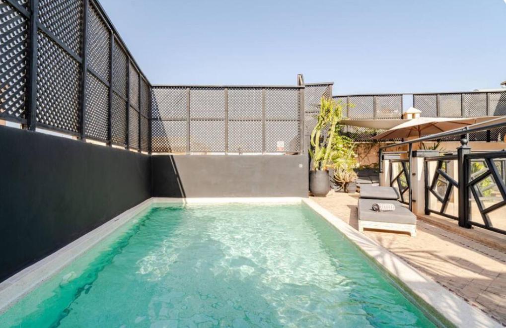 Basidi Piscine Chauffee Sur Le Toit De La Medina Marrakesh