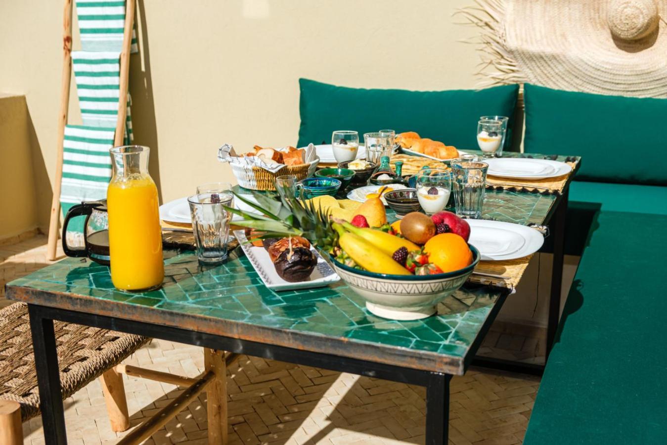 Ines 10mn To Place With Breakfast Riad *