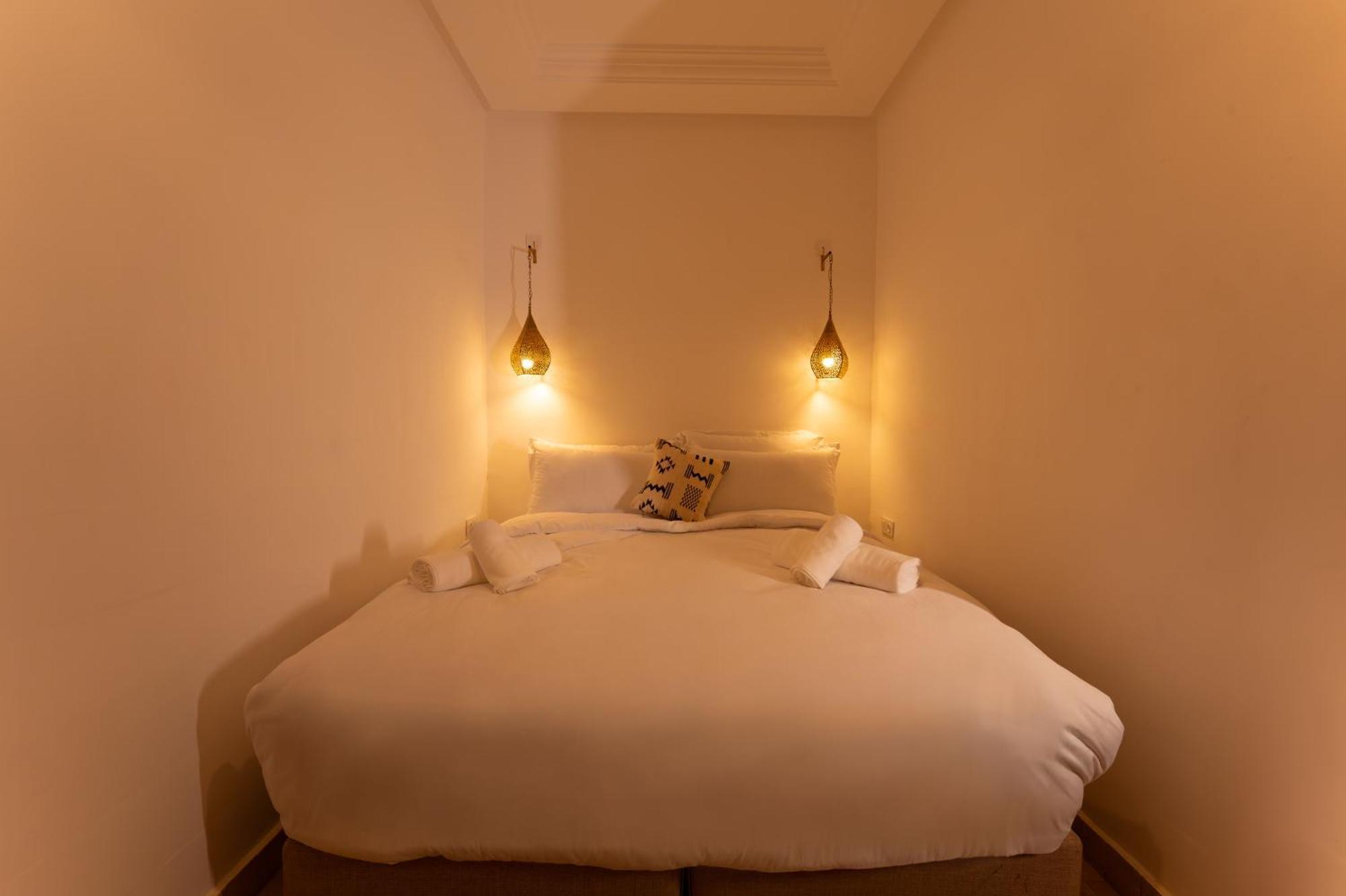 Abrare Guest house *