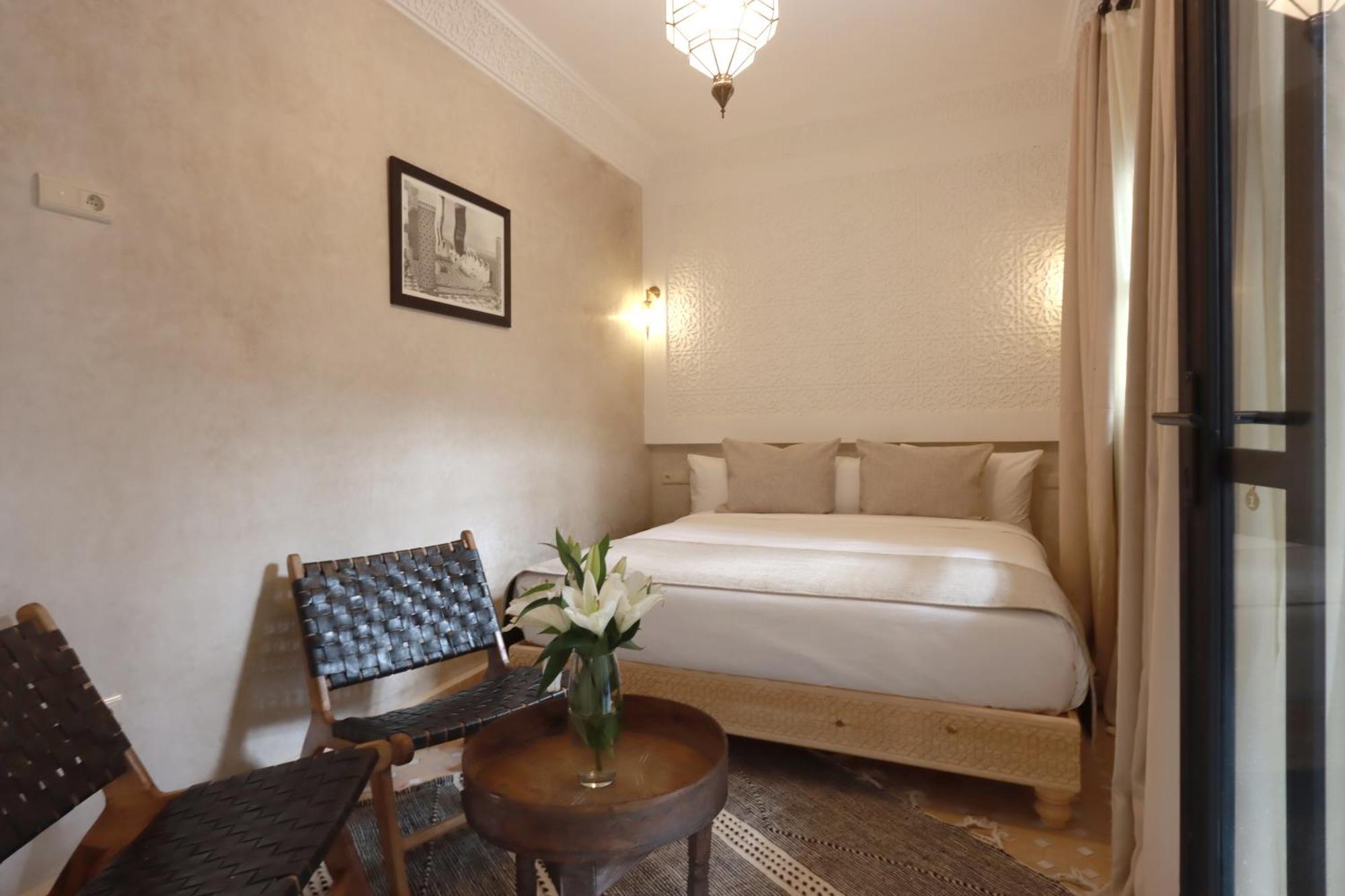 Valentine Bed & Breakfast *
