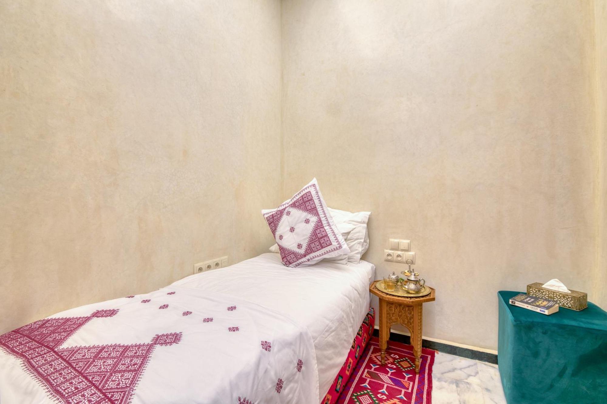 Riad Diamond Of Marrakech & 4*