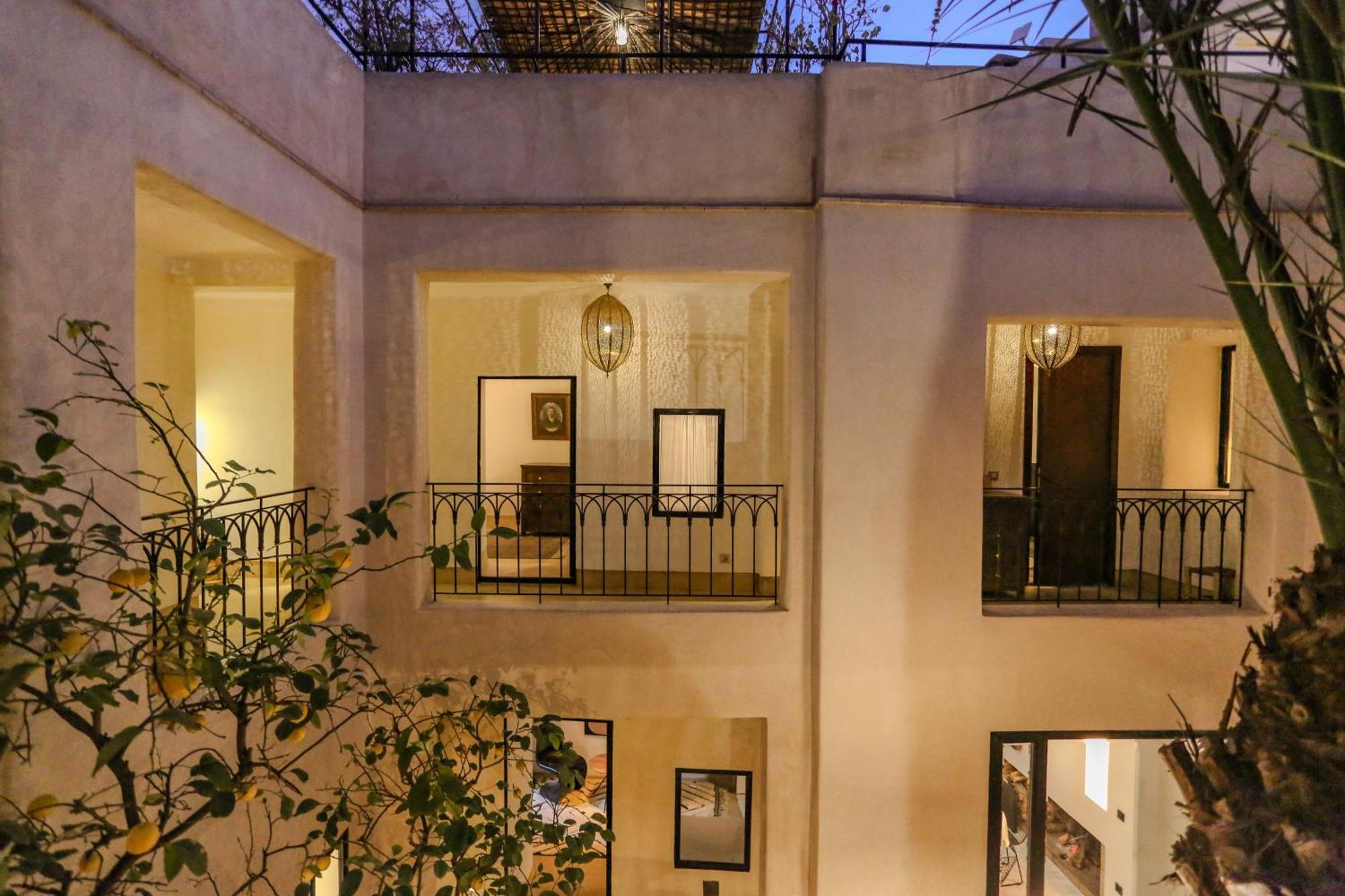 Riad Ko Nova *
