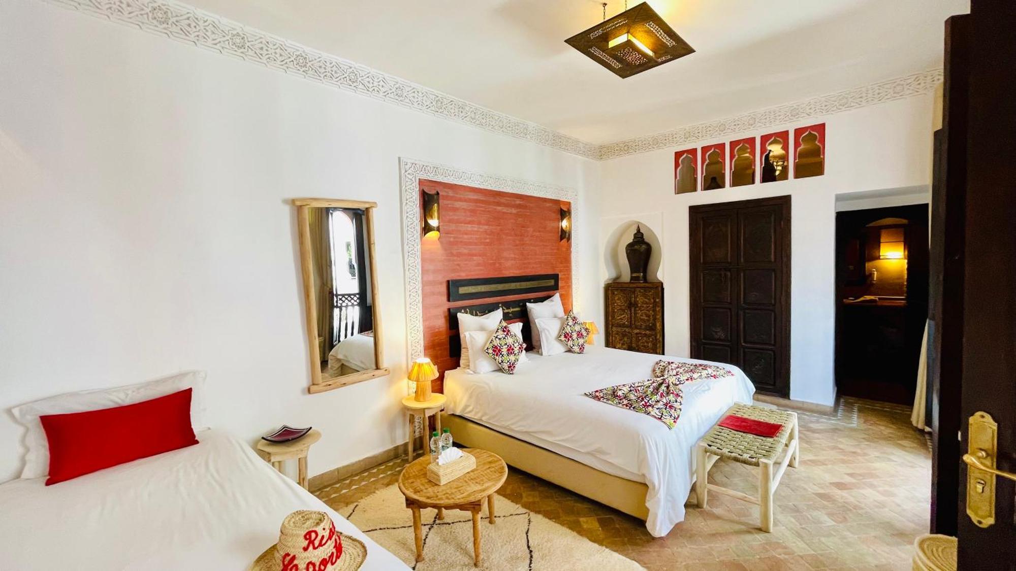 Riad La Porte Rouge By La Siredrah