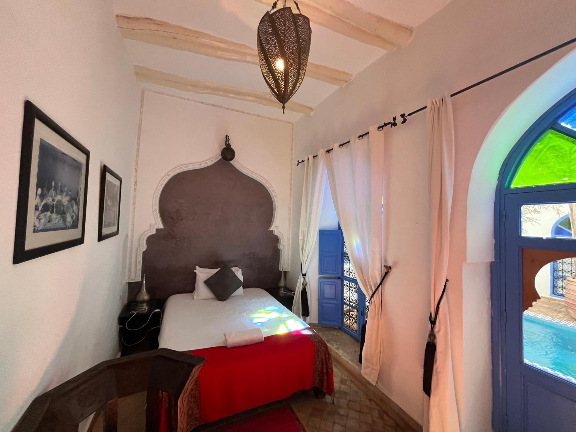 Chameleon Riad *