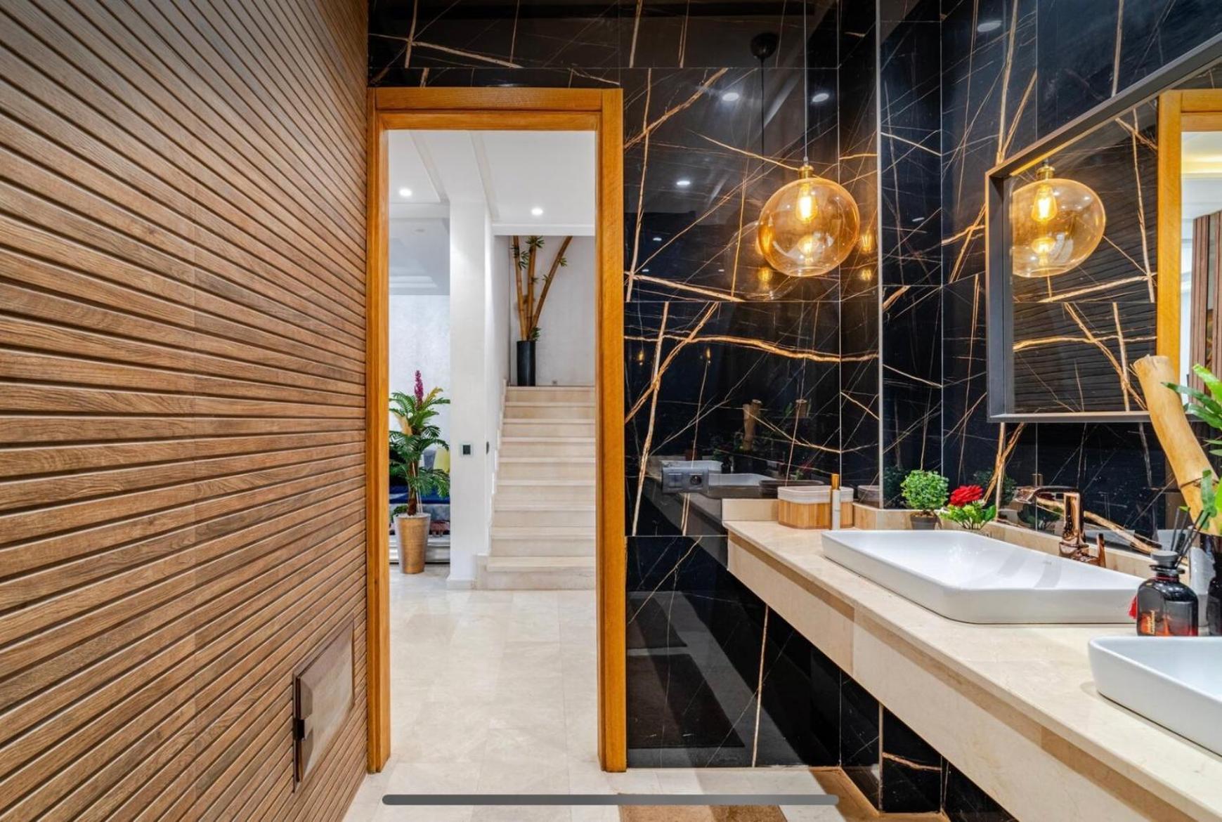 Villa Exotic Vip Family Only -housekeeper ,billard,ping-pong,piscine Privee