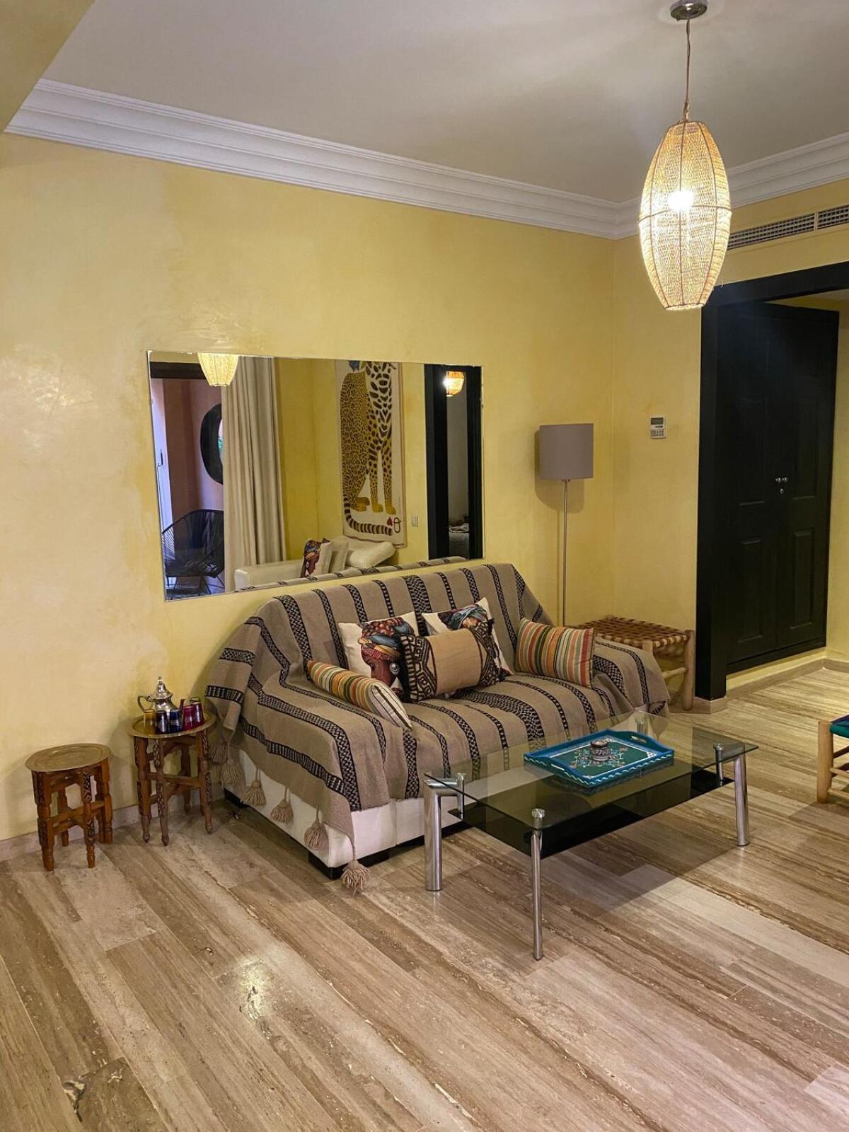 Beautiful With Large Terrace In Gueliz Apartment