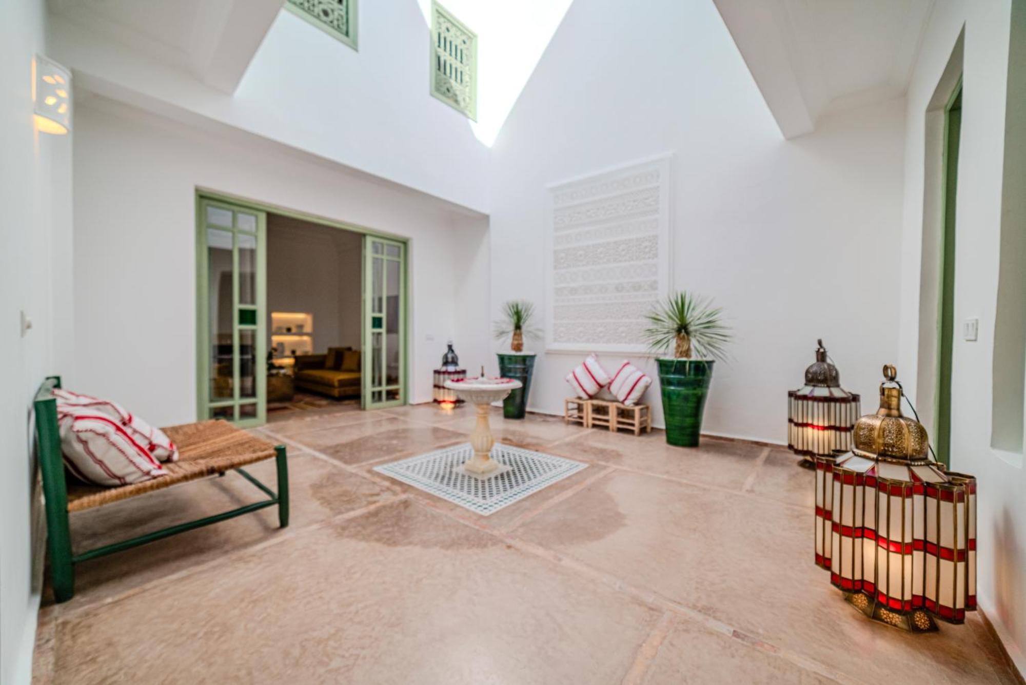 Rare 29 Exclusif Swiming Pool And Breakfast