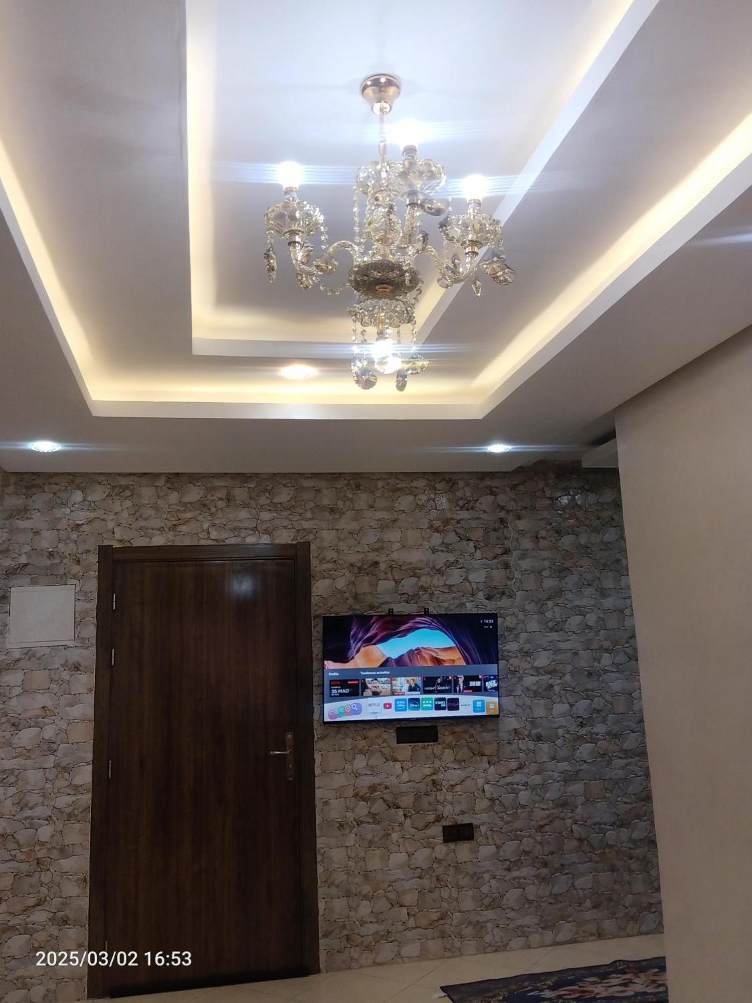 Beautiful Near Airport Apartment *