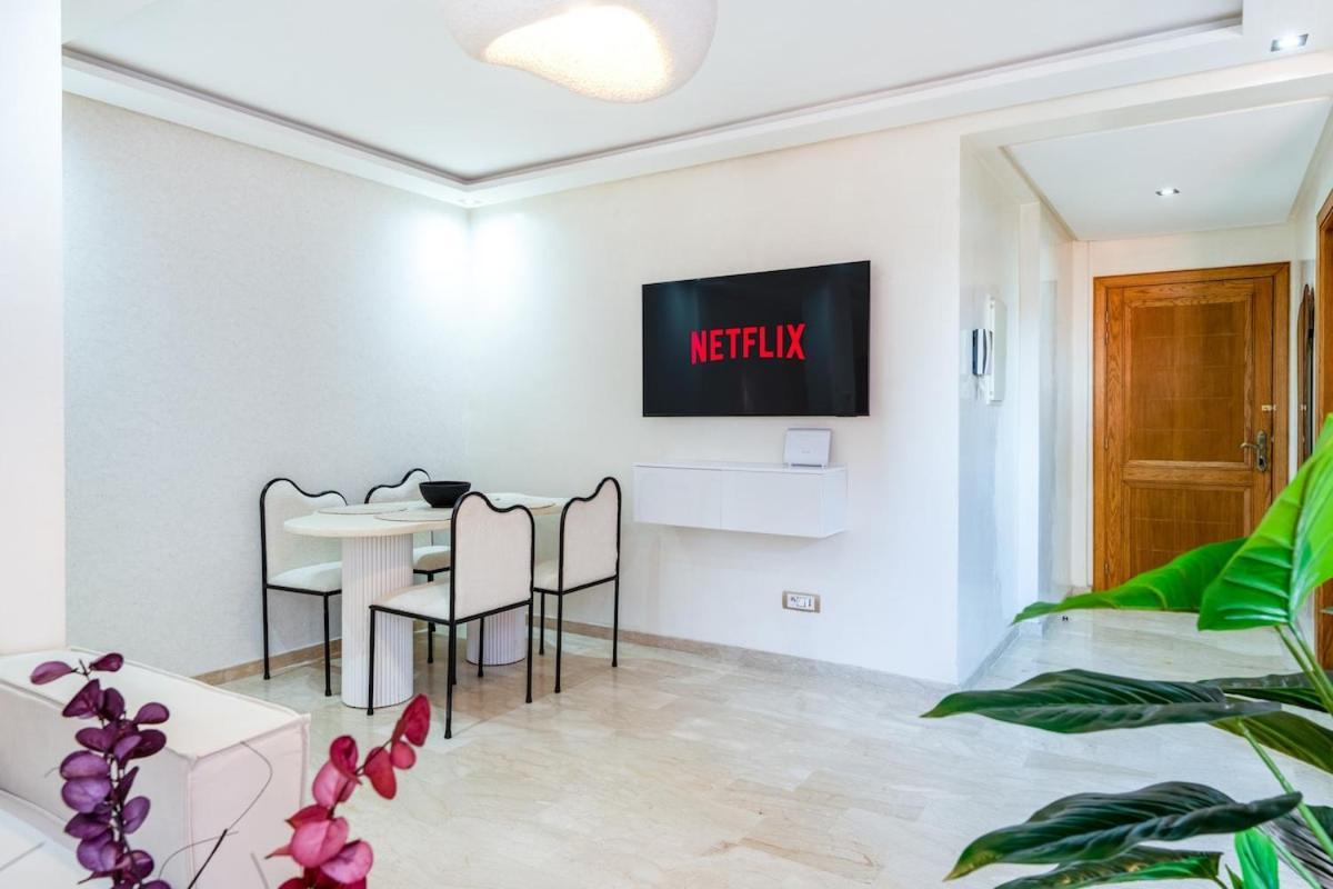 Downtown Gueliz Modern 1br Ac, Fast Wifi , Parking Apartment