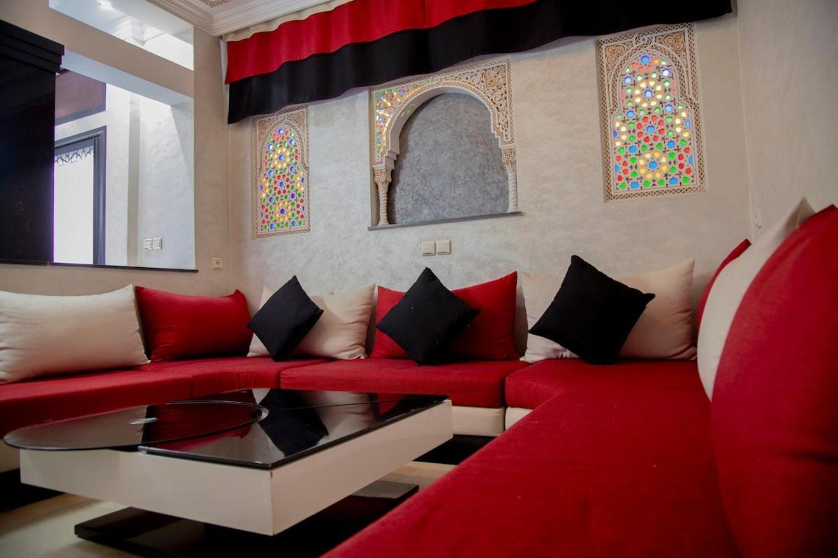 Romantic Retreat Waterfall Cozy Patio * Marrakesh