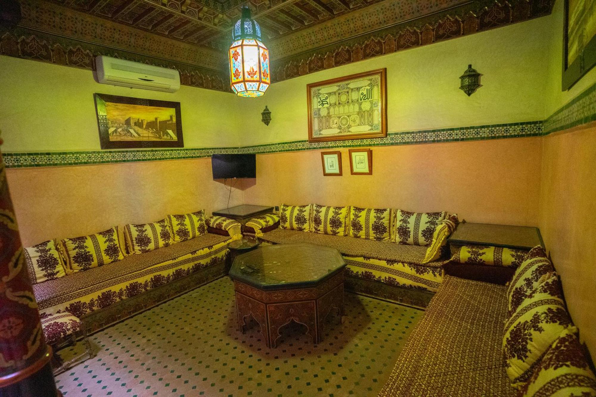 Kamal De Luxe Avec Jacuzzi Et Trois Piscines Au Coeur De Marrakech (adults Only) Guest house Marrakesh