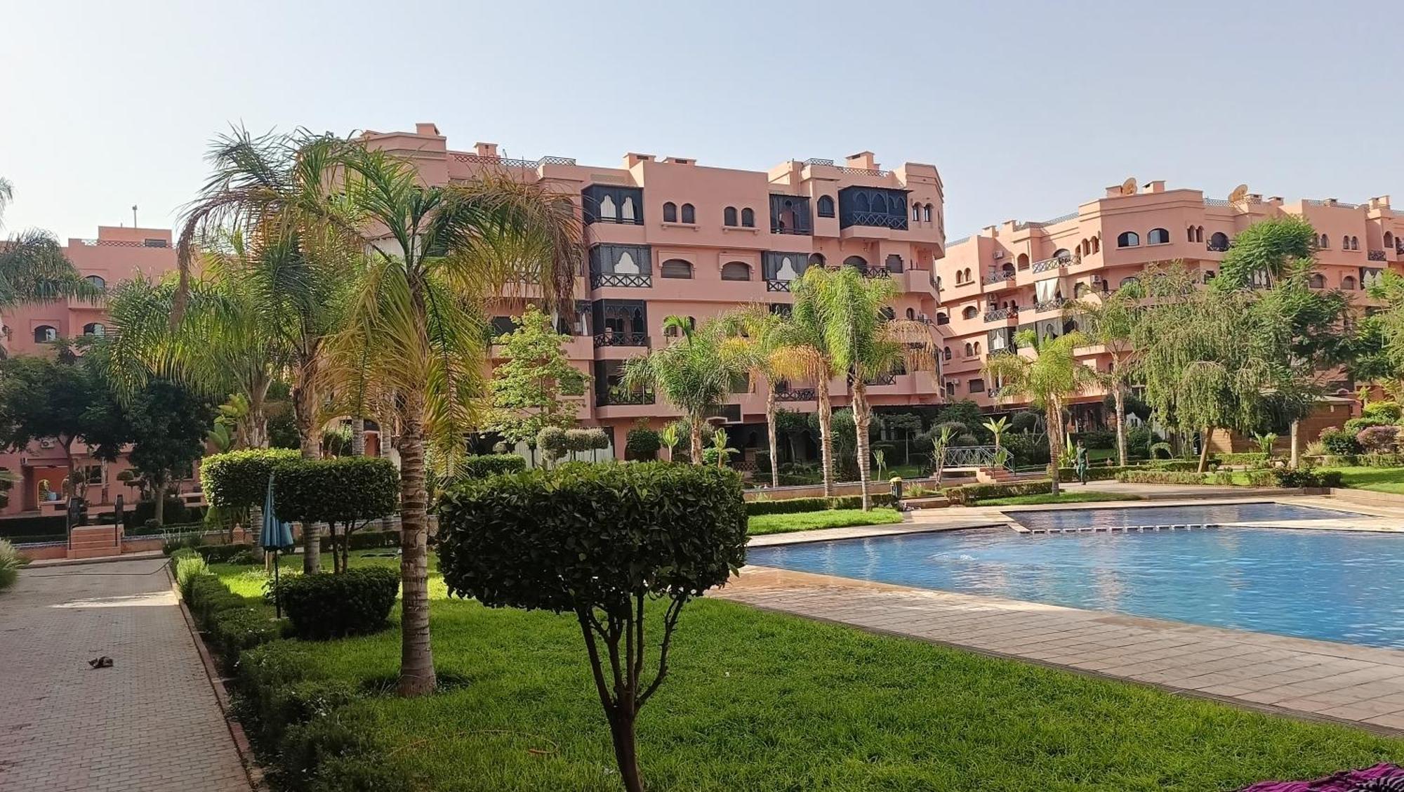 Premium Village M355