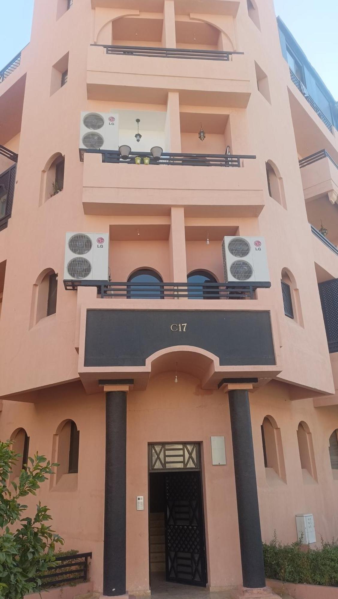 Premium Village M355