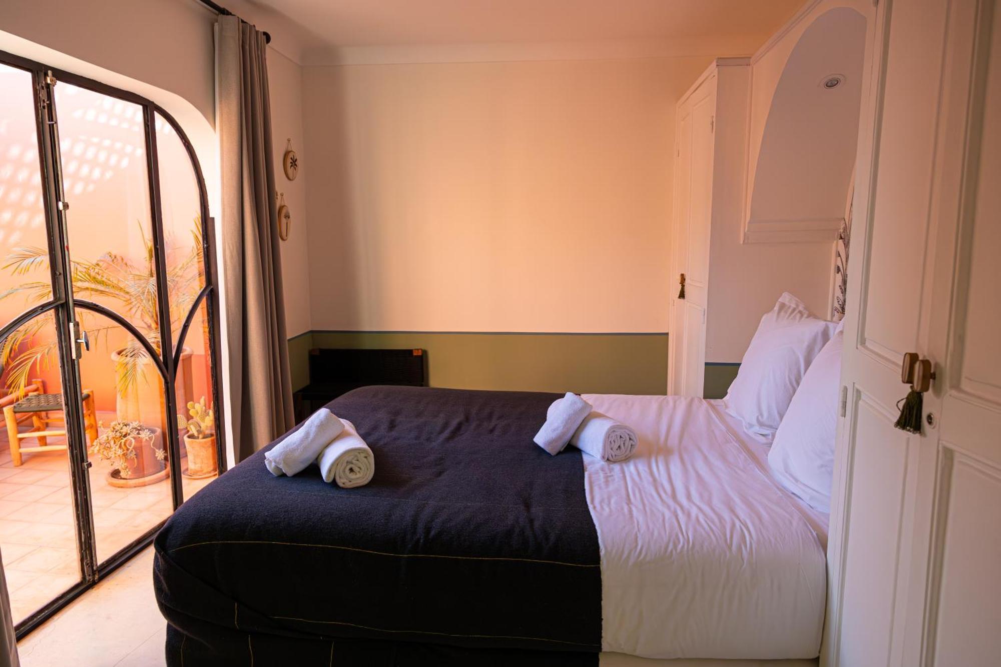 Hébergement de vacances Dar Dabakech, Proche Jemma El Fna, Souk, Centre Medina, Riad, Entier De 2 A 6 Personnes
