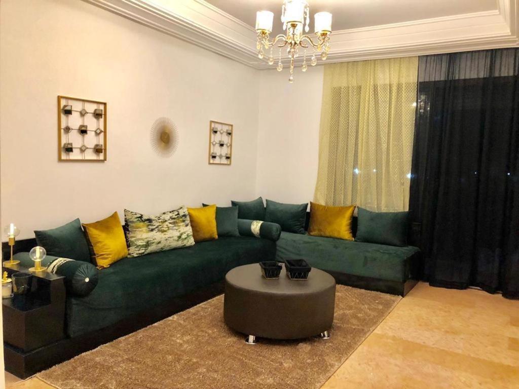 Apartment Avec Grande Piscine & Terrasse *
