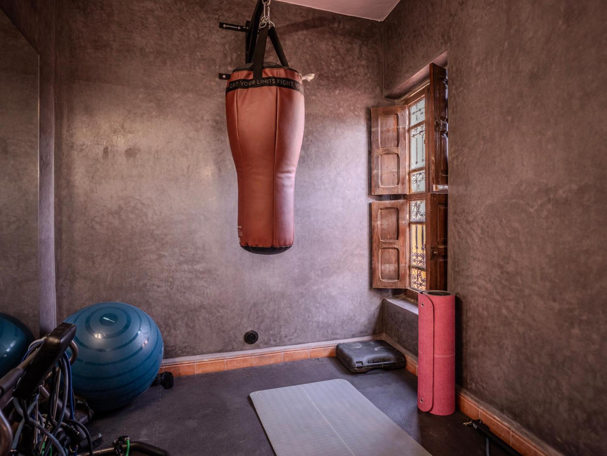 Mayan Heated Pool And Gym Villa