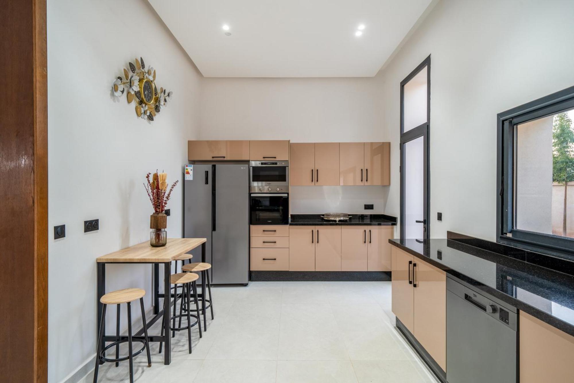 Alia - Piscine - 4 Bedroom Ba - Wifi - Parking Villa *